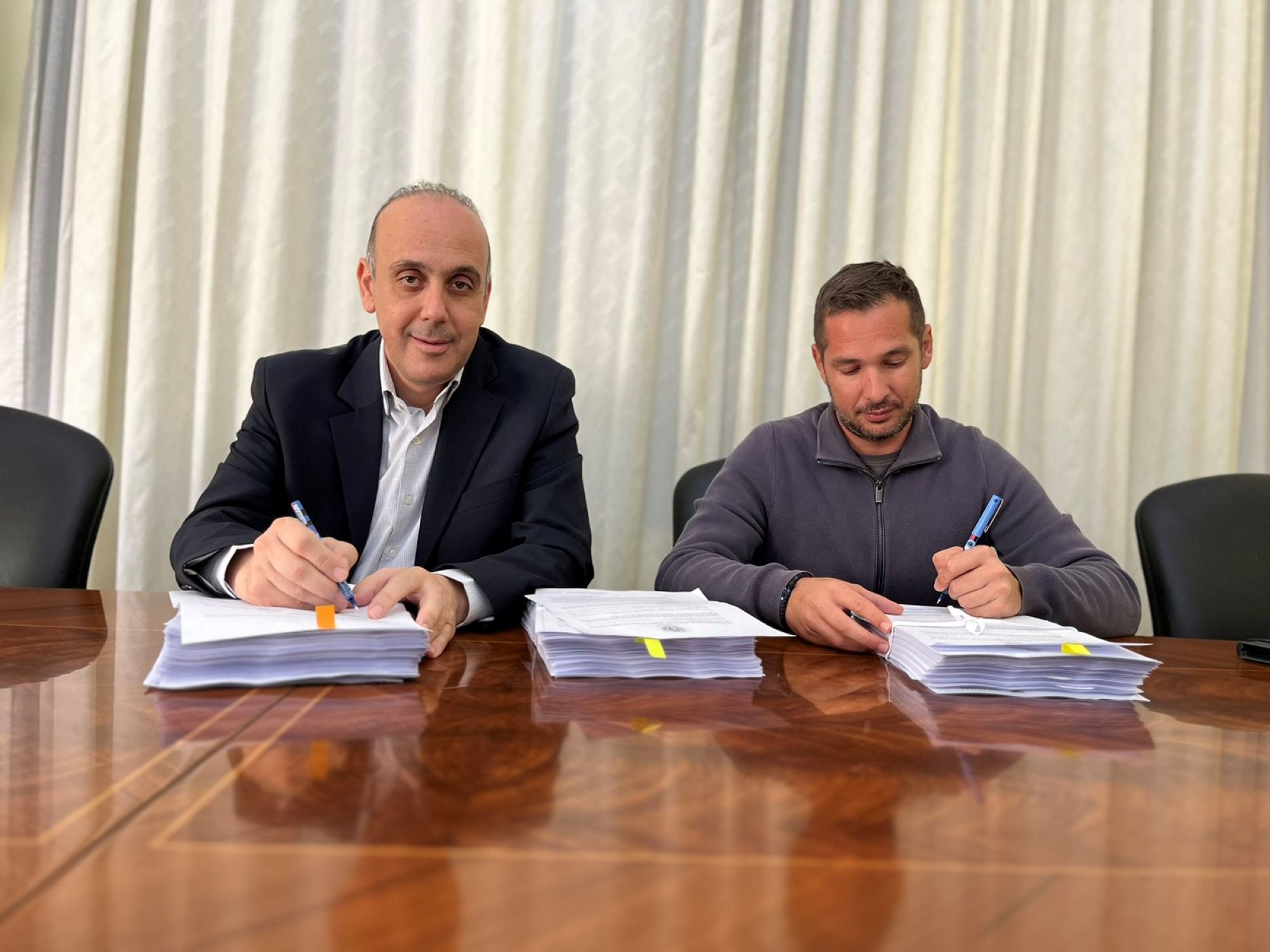 Paphos roads to get new surface, contracts signed