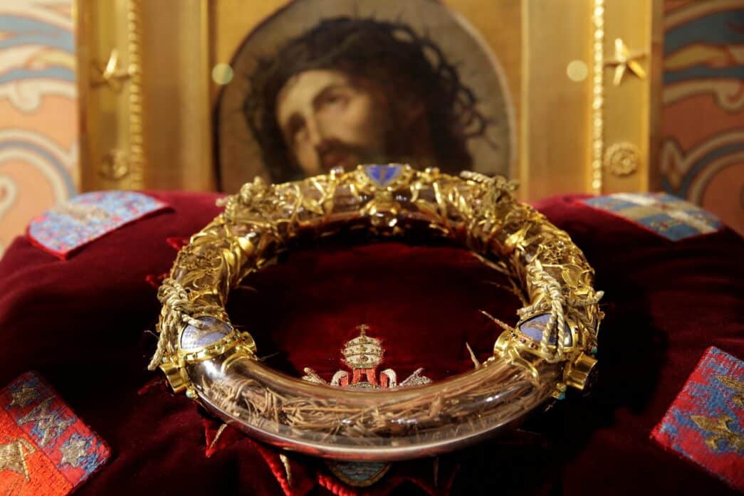 The Crown of Thorns returns to Notre Dame after a ‘modern miracle’