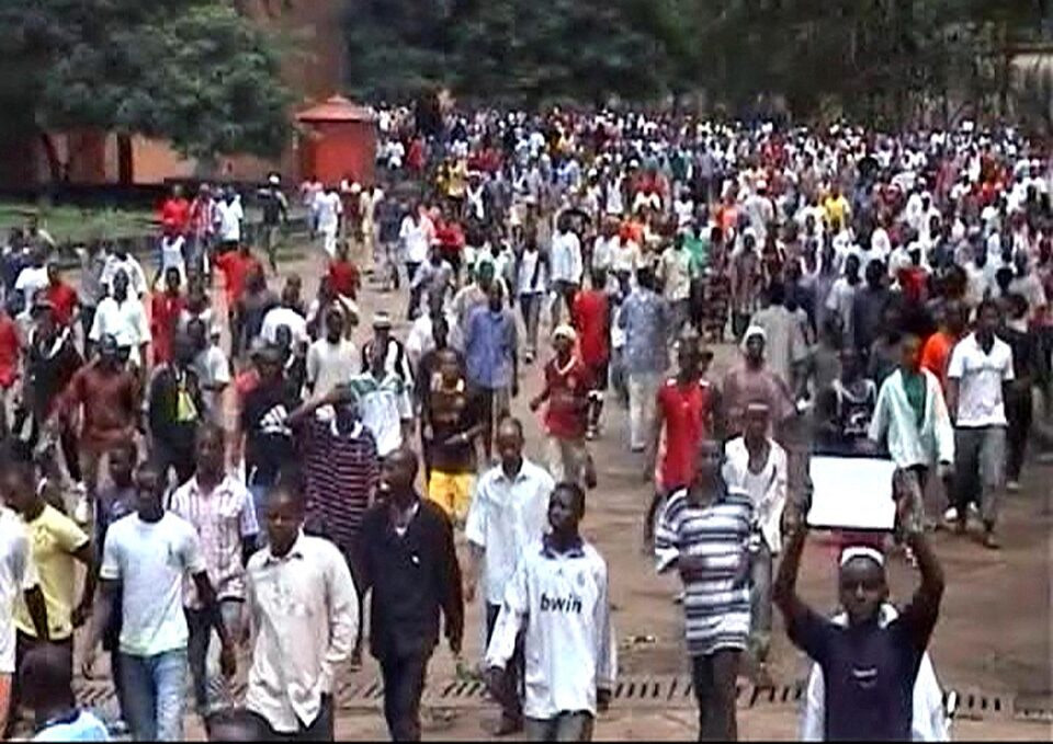 Dozens reported killed in Guinea football stadium crush