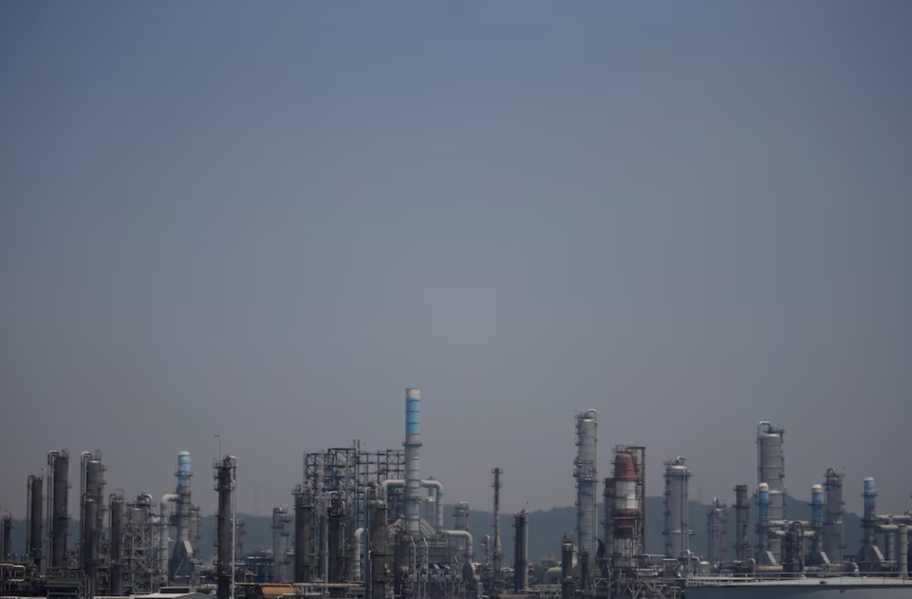 image South Korea factory output drops more than expected