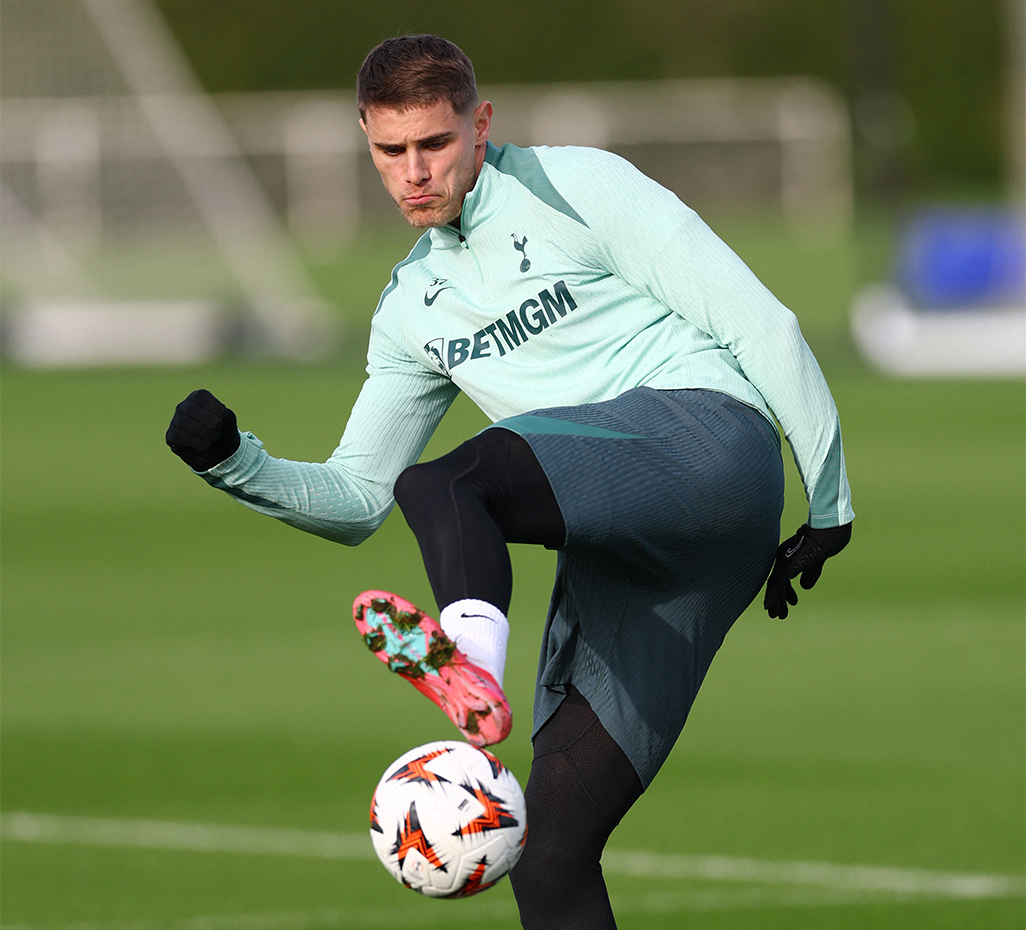 Van de Ven ready to return for Tottenham v Elfsborg