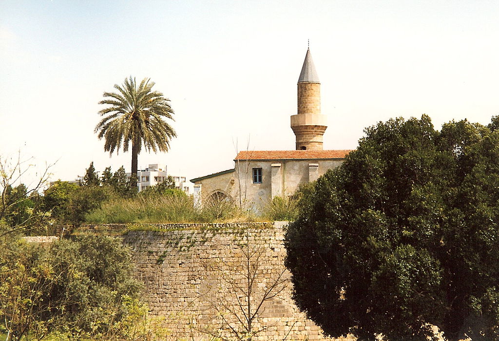 Police clarify reports of ‘attacks’ on Bayraktar mosque