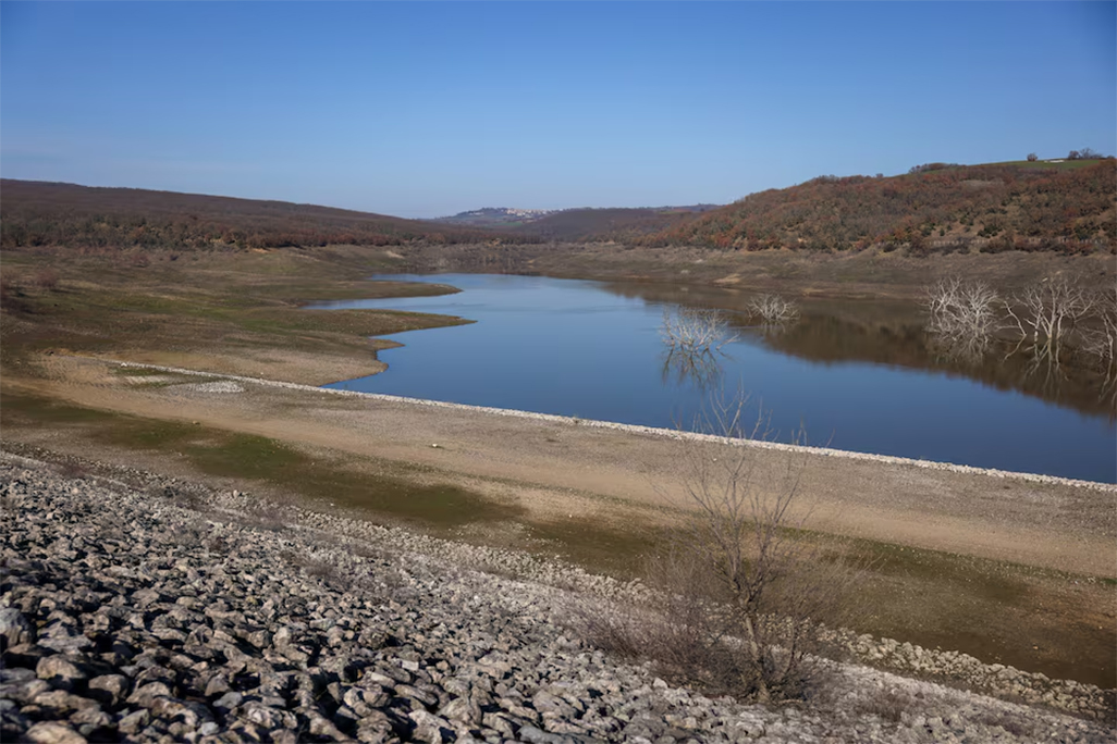 Greek farmers worry about crops drying up as Bulgaria water deal expires