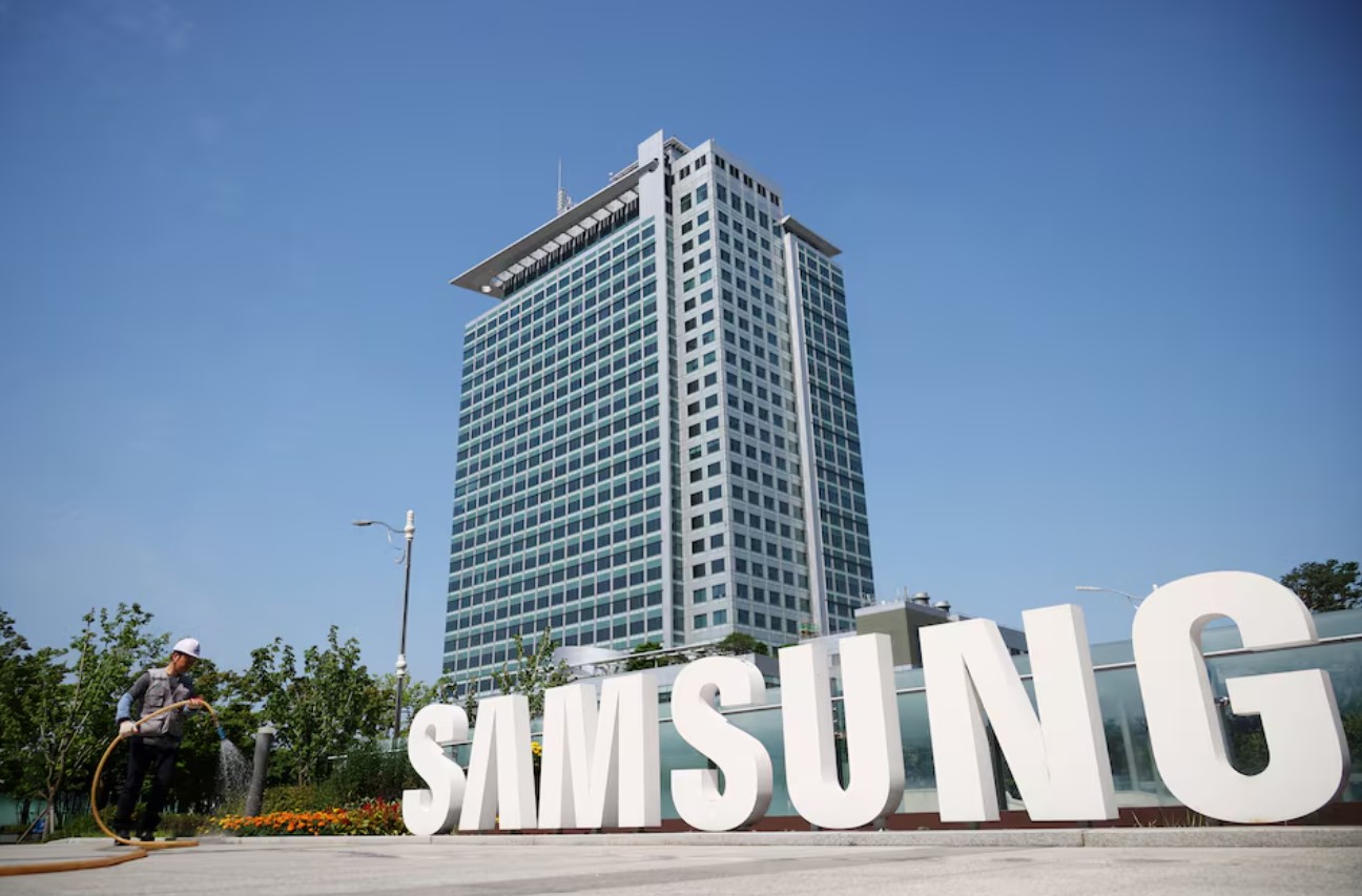 Samsung’s preliminary Q4 profit falls far short of estimates as chip issues drag