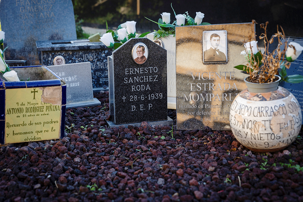 Franco’s victims’ families recover remains from mass grave 85 years on