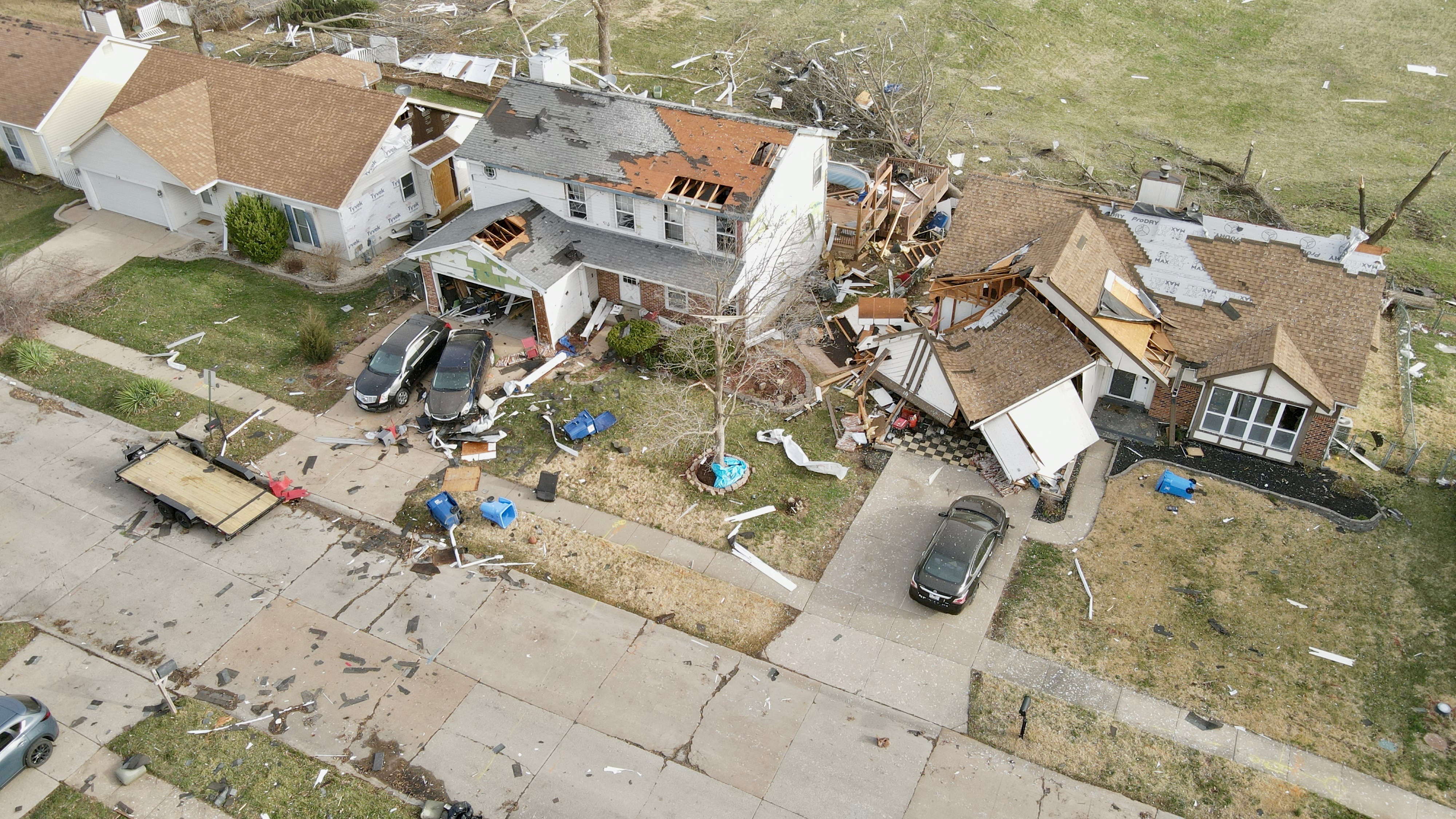 Tornadoes strike US South, killing 33 people amid rising risk, CNN says