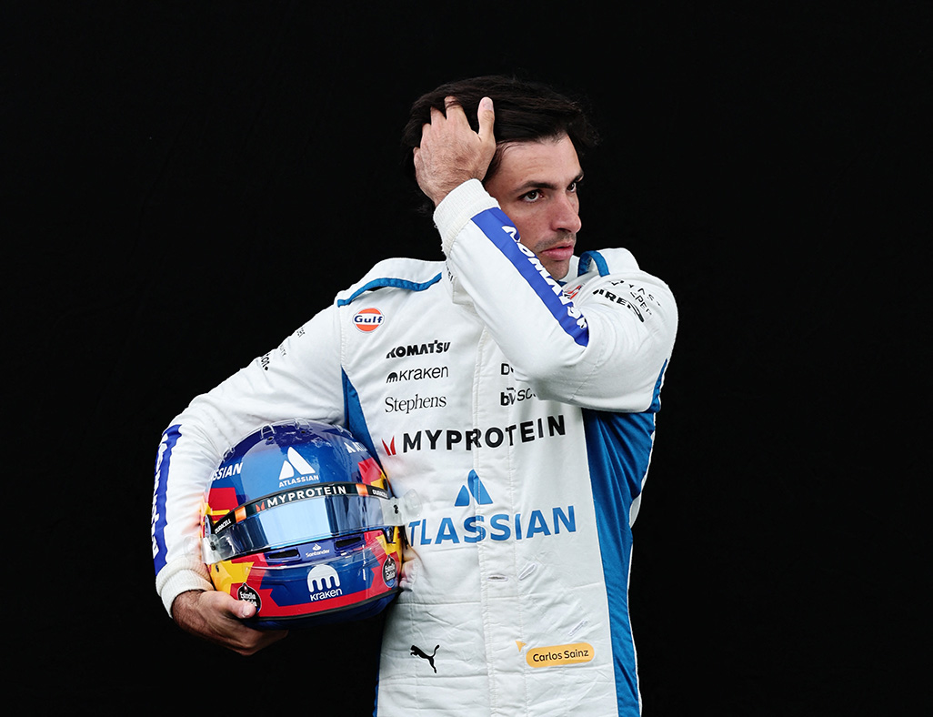 Stomach problem costs Sainz 20,000 euros for anthem breach