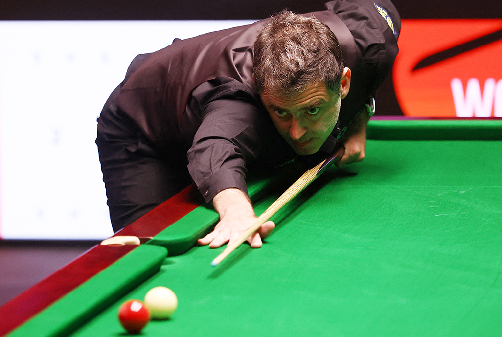 ‘Rocket Ronnie’ quickly back in groove in win over Carter
