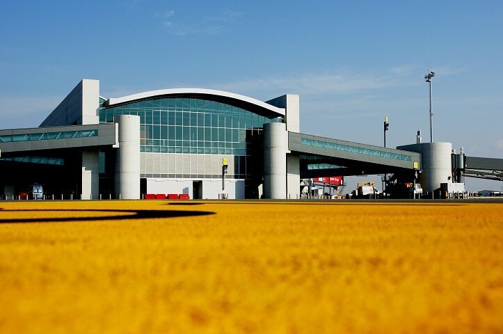 cover Fog, technical problem disrupt flights at Larnaca airport