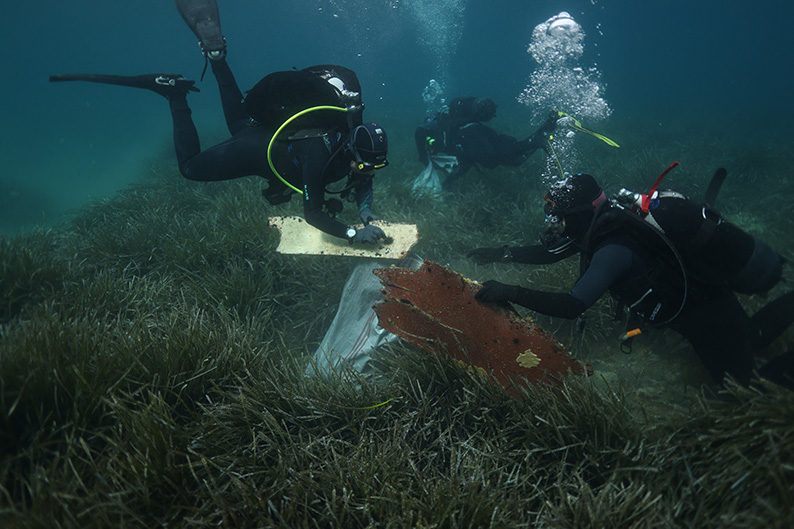 cover Divers cleaning up seabed off Greece&#8217;s Alonissos raise alarm over marine pollution