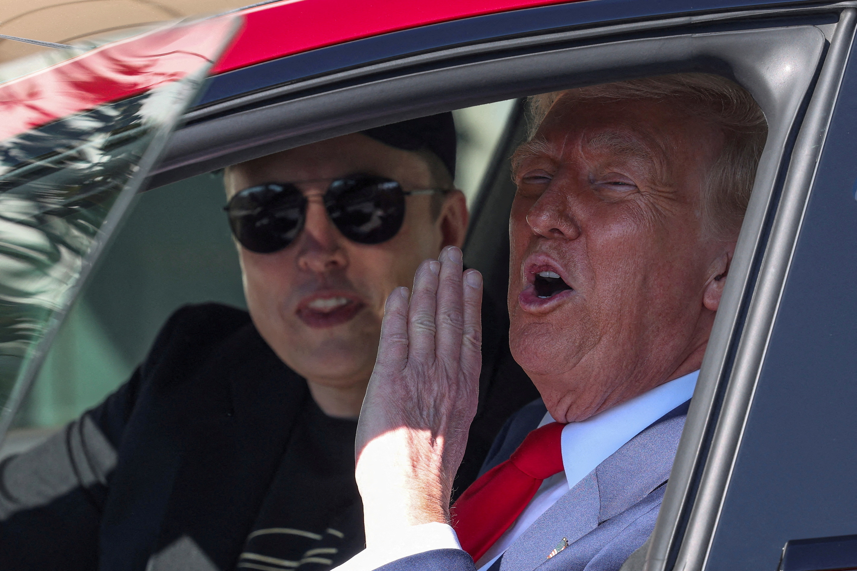 cover Feud deepens as Trump targets Musk’s federal funding amid renewed spending bill clash