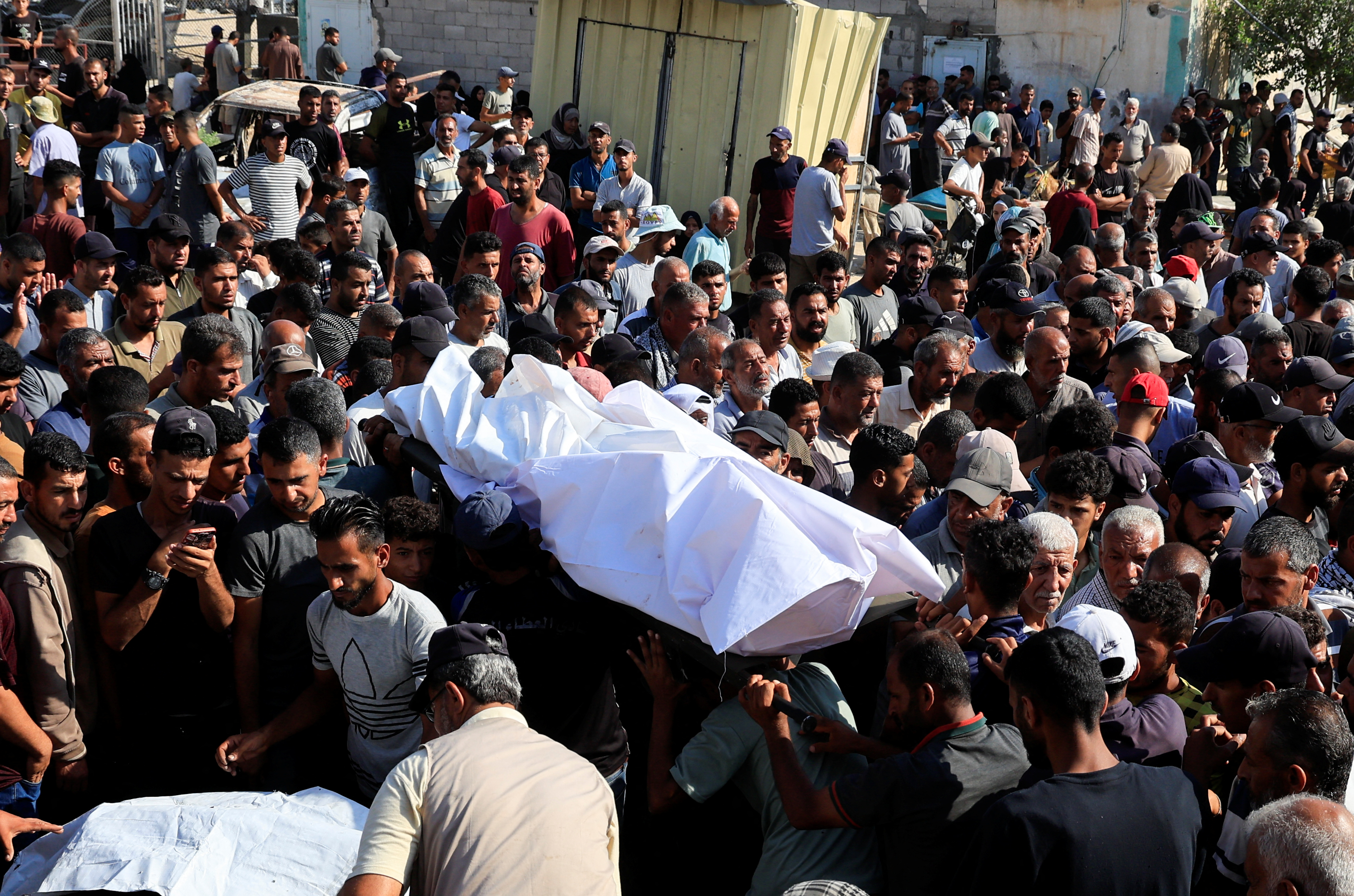 cover Trump&#8217;s ceasefire statement raises hopes in Gaza as Israel presses on with attacks
