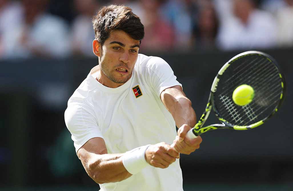 image Normality returns to Wimbledon as Alcaraz and Sabalenka ease through