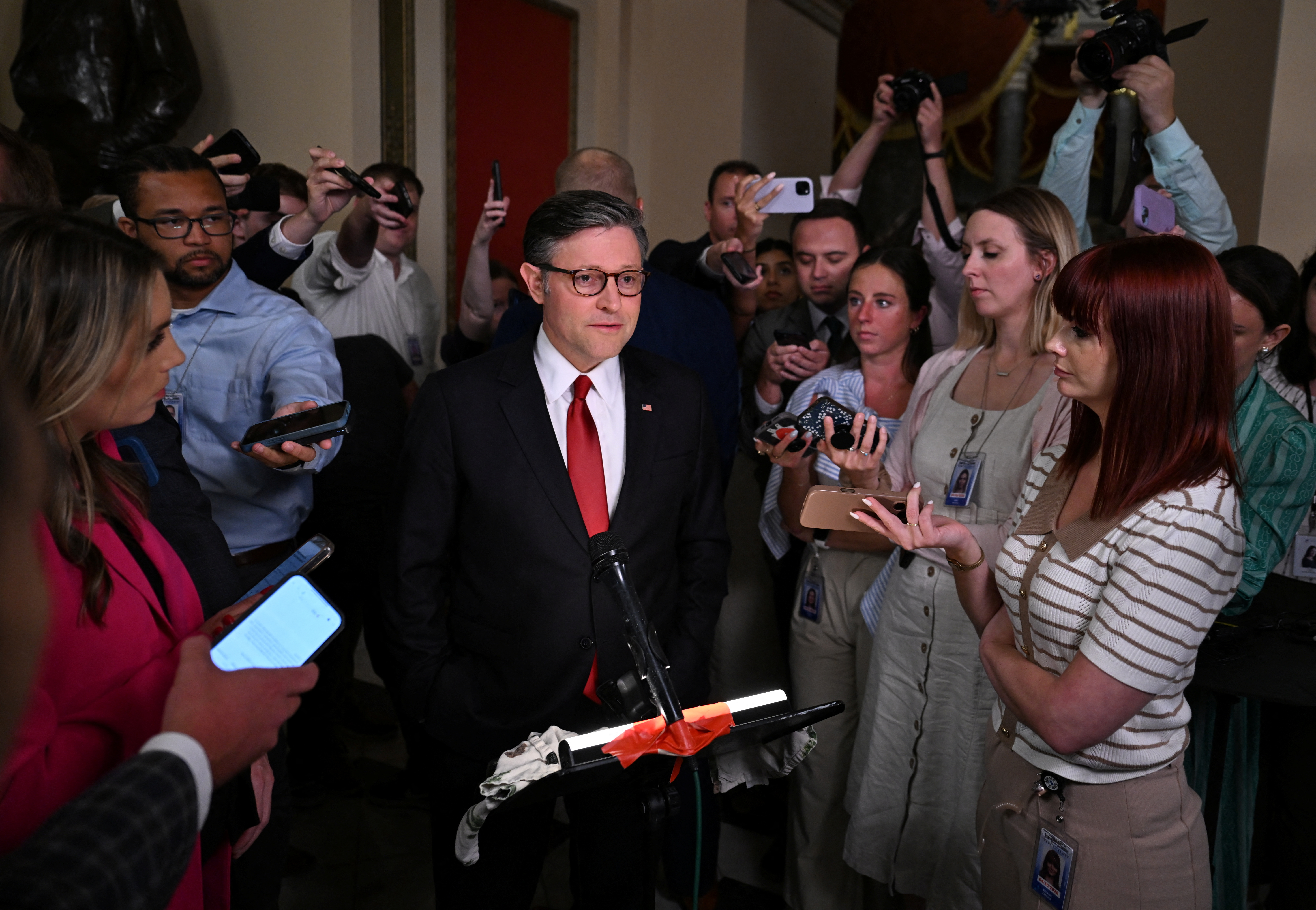 image Trump’s massive tax-cut bill hits roadblocks in house amid Republican defections