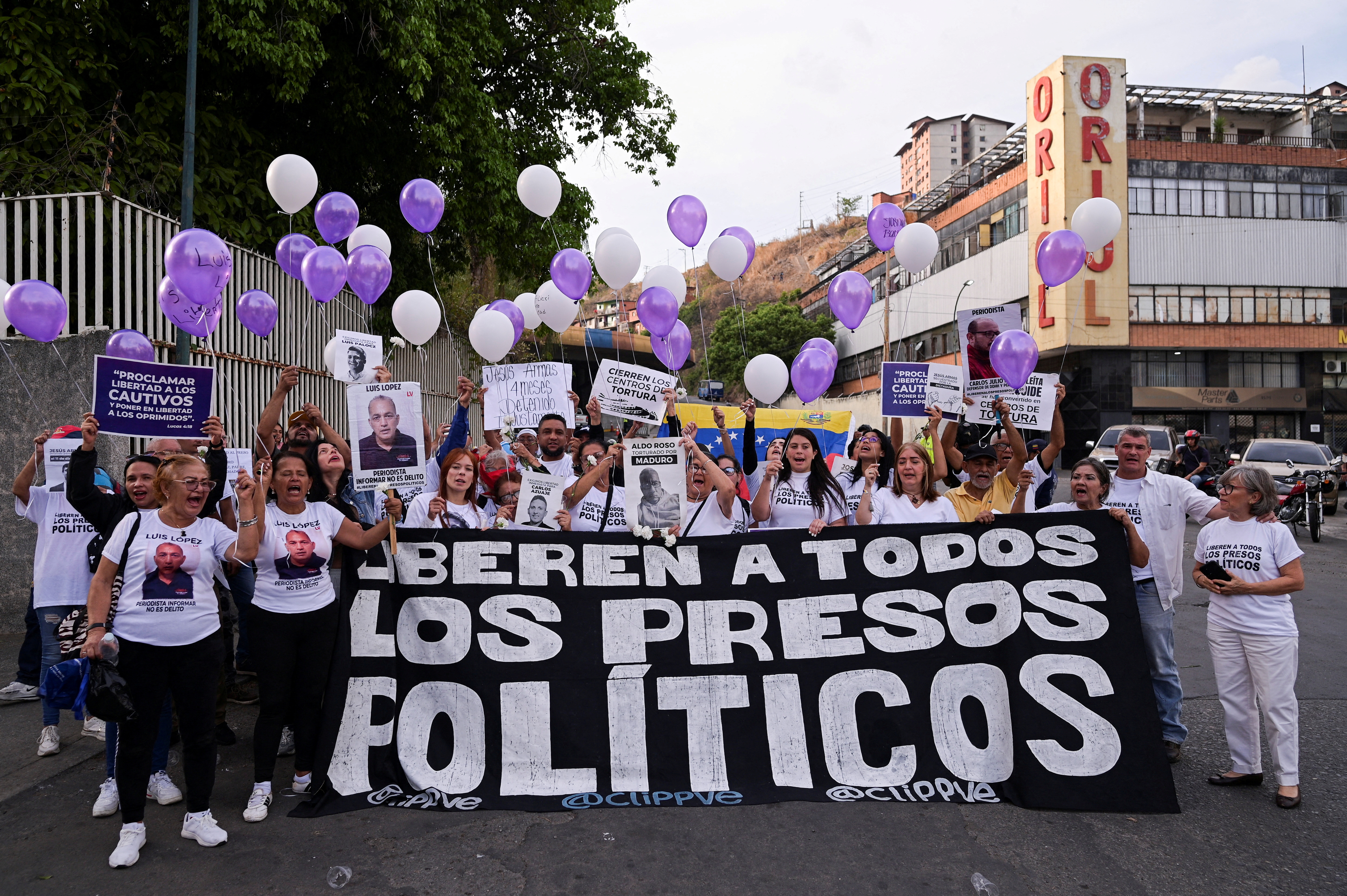 Venezuela to investigate Bukele, other officials for alleged detainee abuse