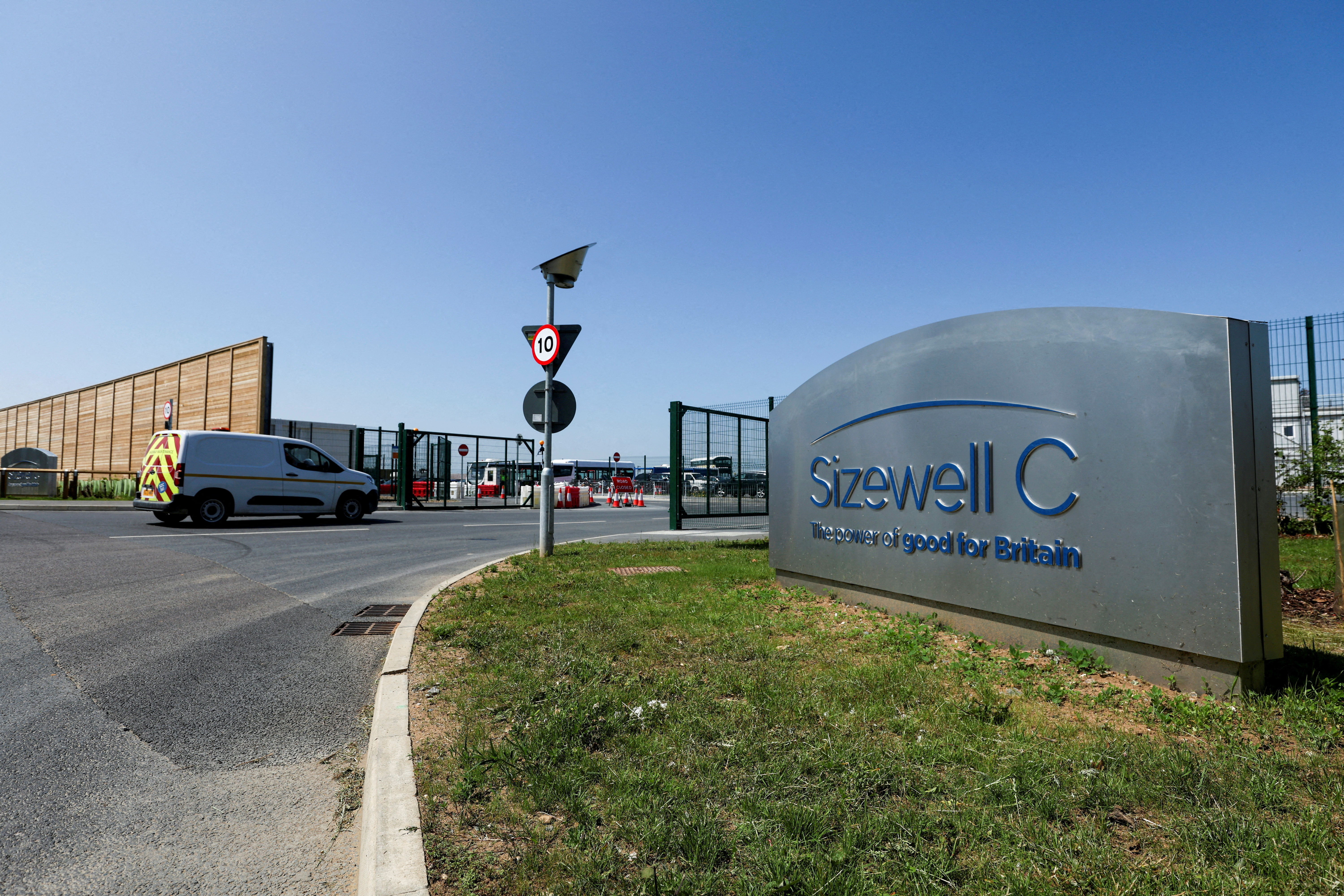 cover UK greenlights Sizewell C nuclear plant after La Caisse investment