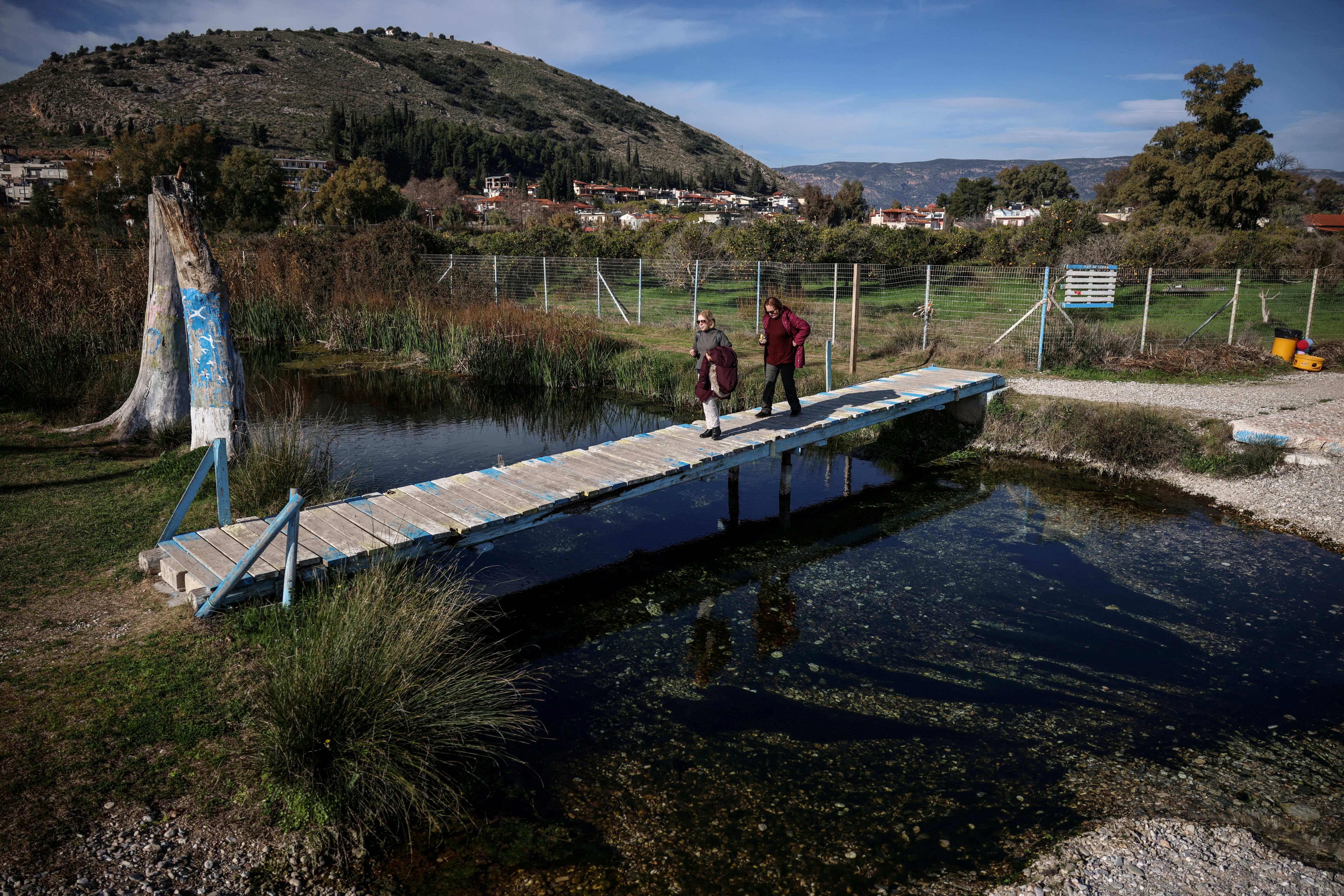 cover Greece to draft urgent reforms to tackle water scarcity issues