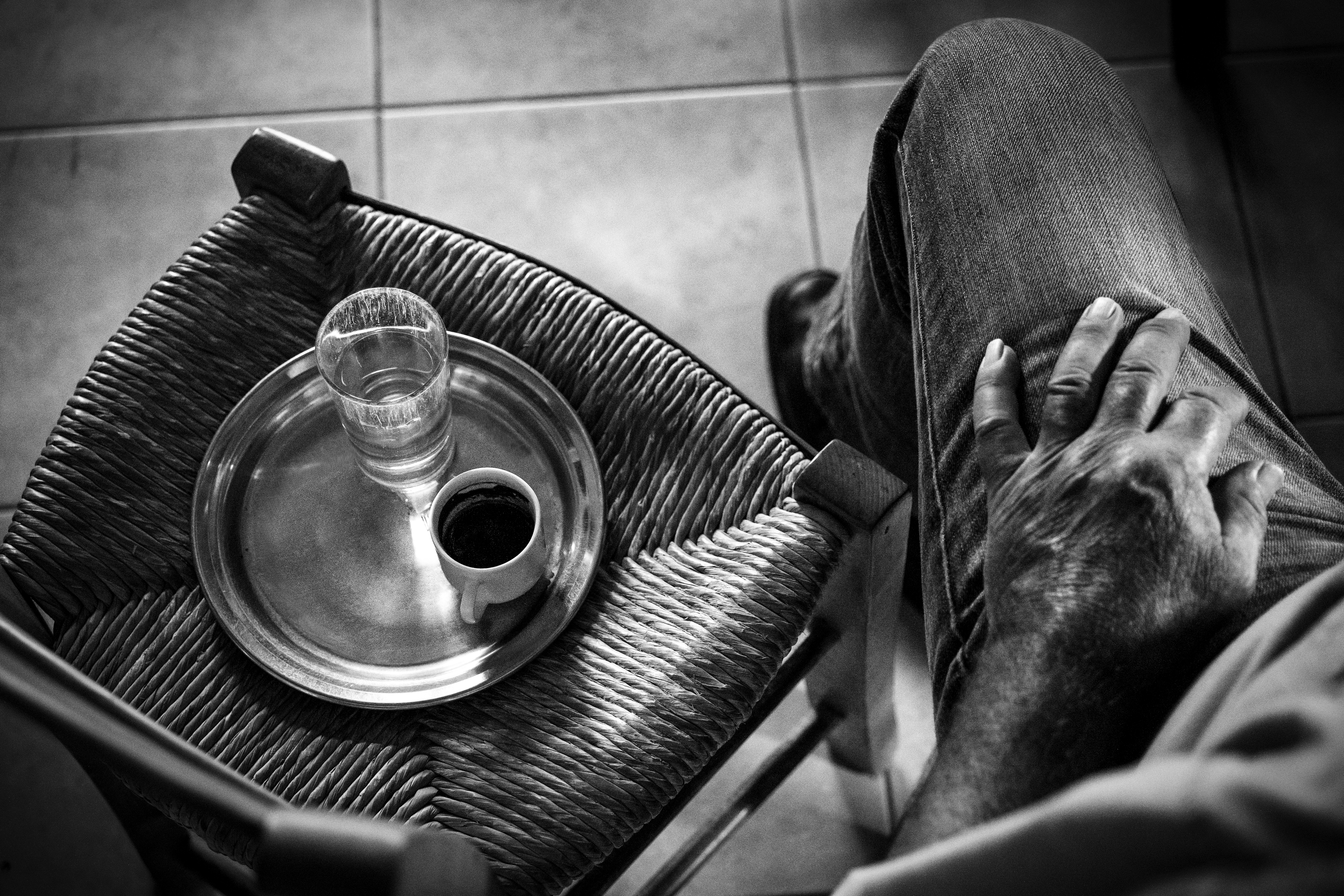 cover Cyprus society seen through coffee shop culture