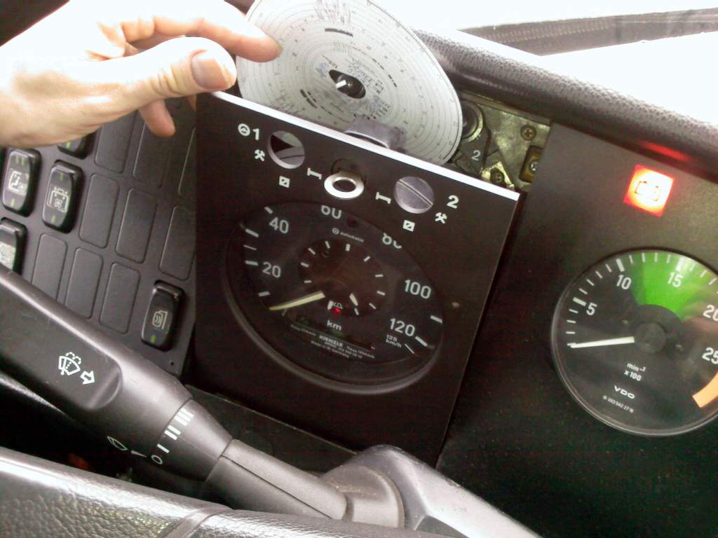 Transport drivers strike over tachograph rules