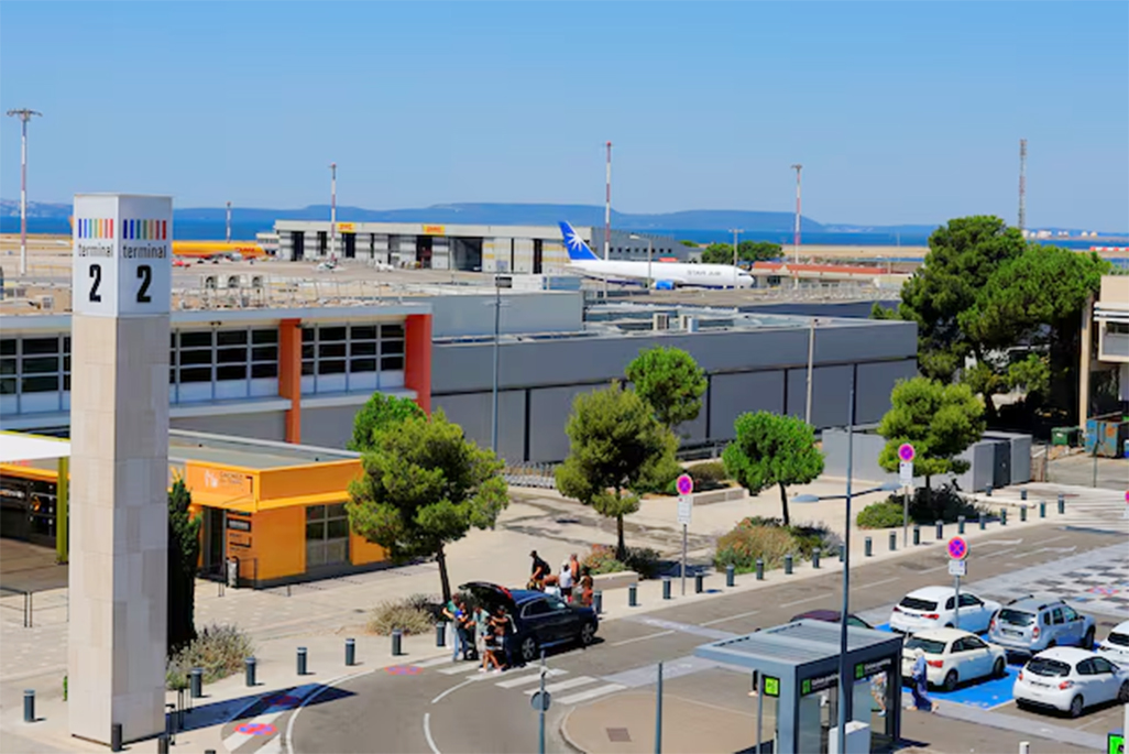 image French air traffic controllers&#8217; walkout disrupts early summer season travel