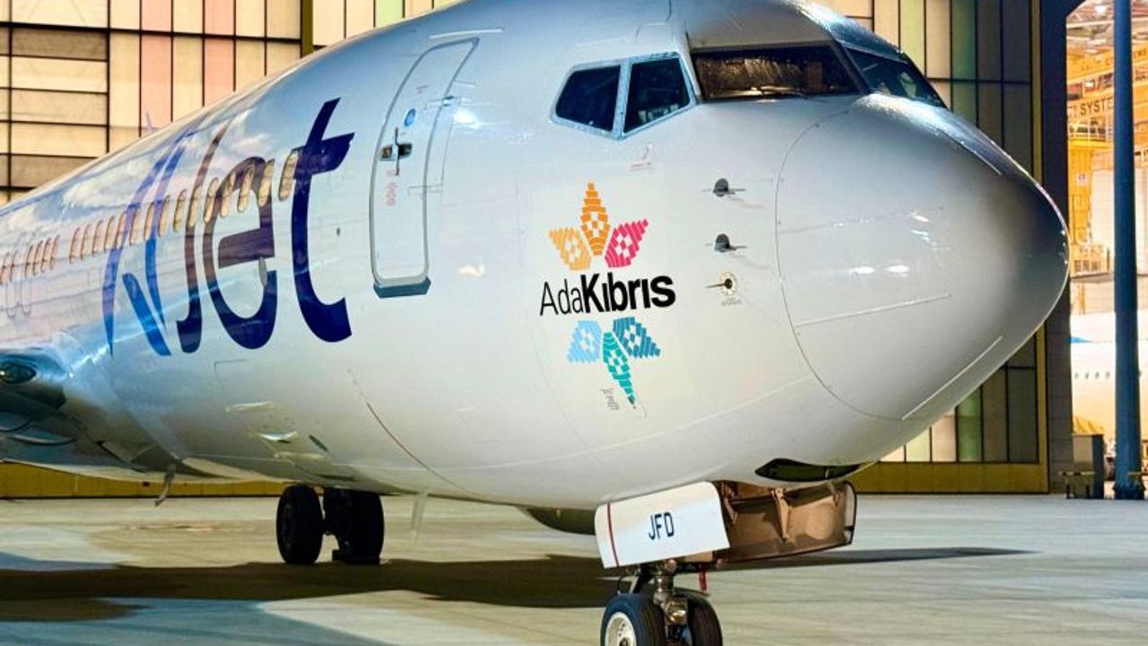 cover North signs agreement to cap air ticket prices
