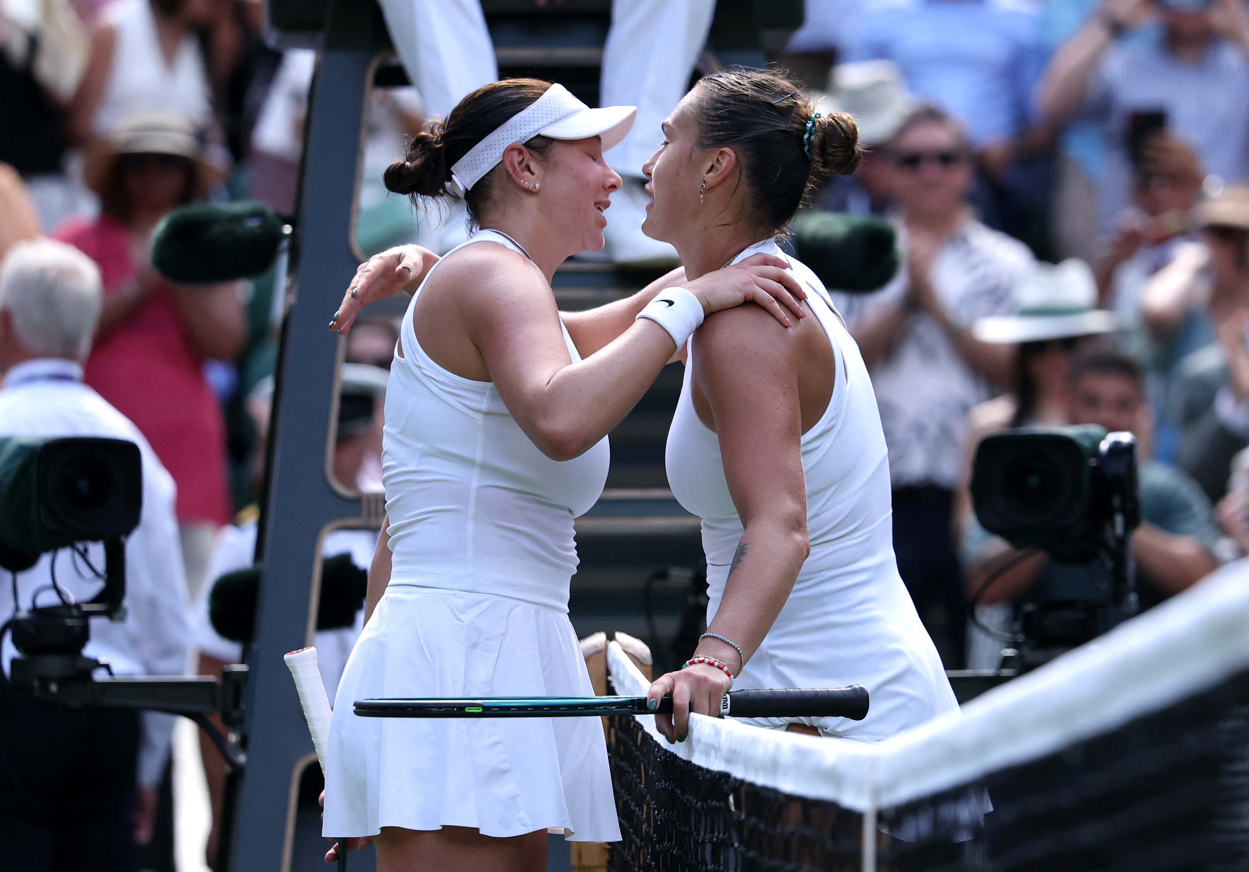 cover Fearless Anisimova topples Sabalenka to reach Wimbledon final