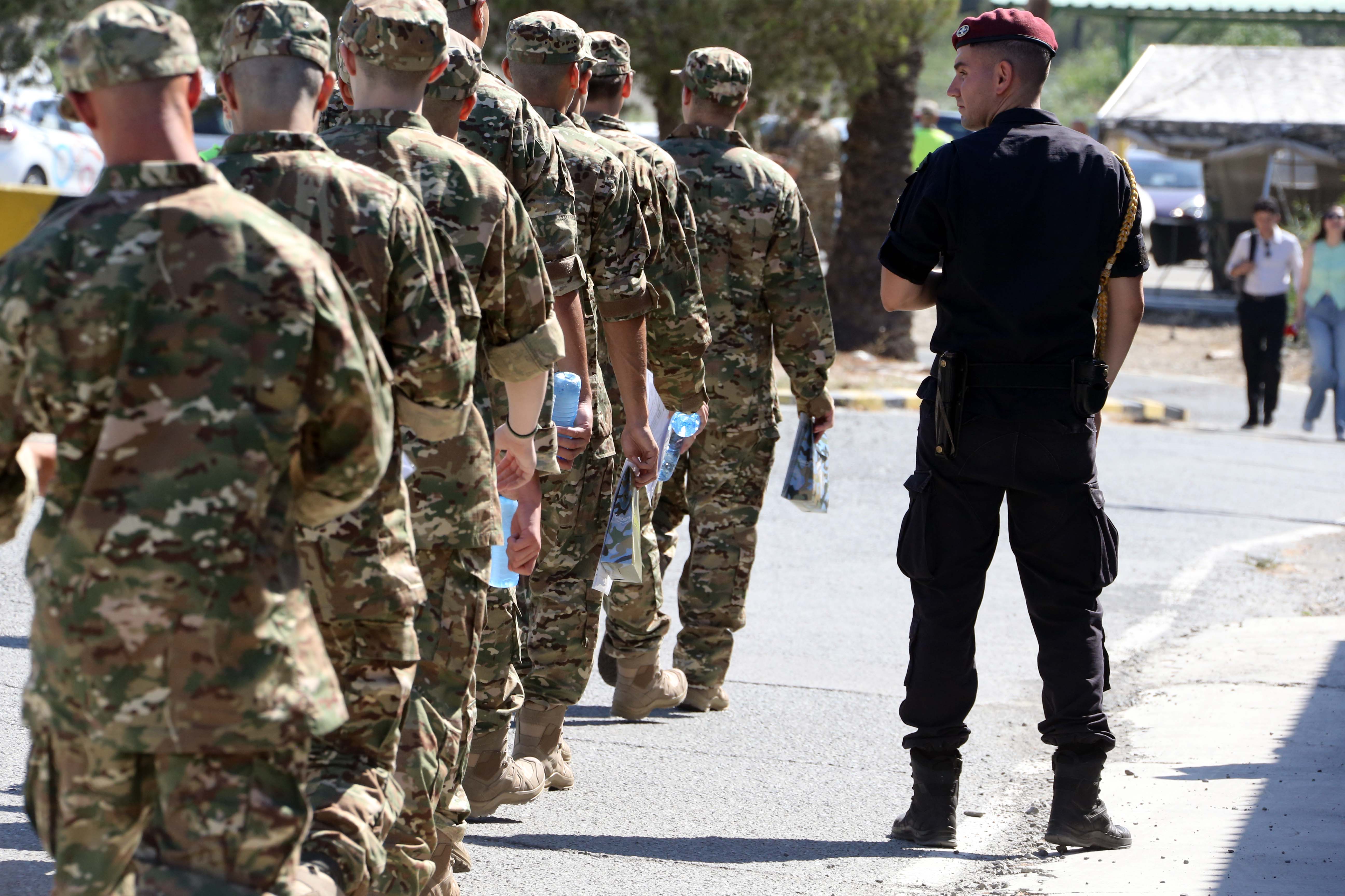 cover Army service a ‘special honour’ minister tells new conscripts