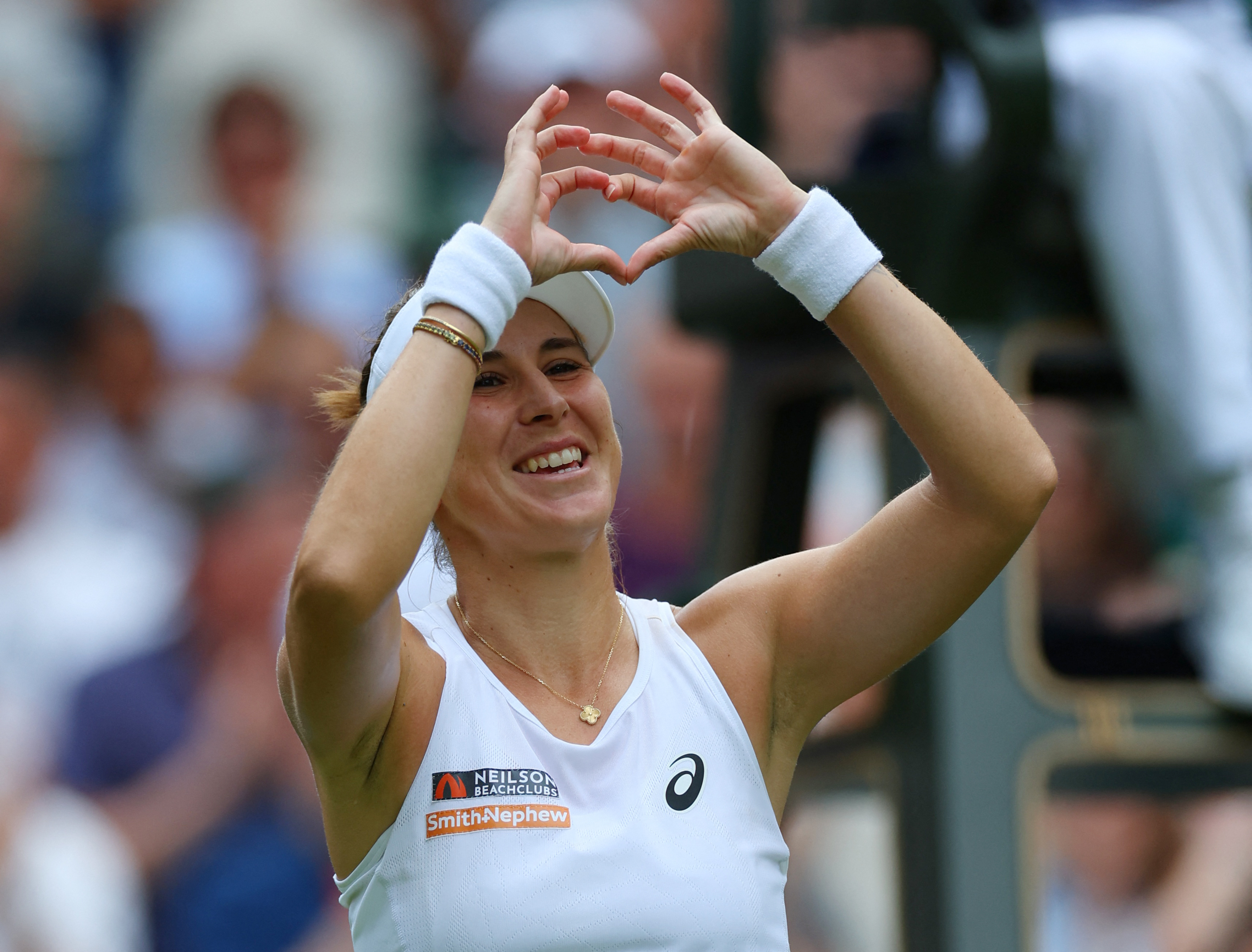 cover Swiss mum Bencic through to her first Wimbledon semi-final