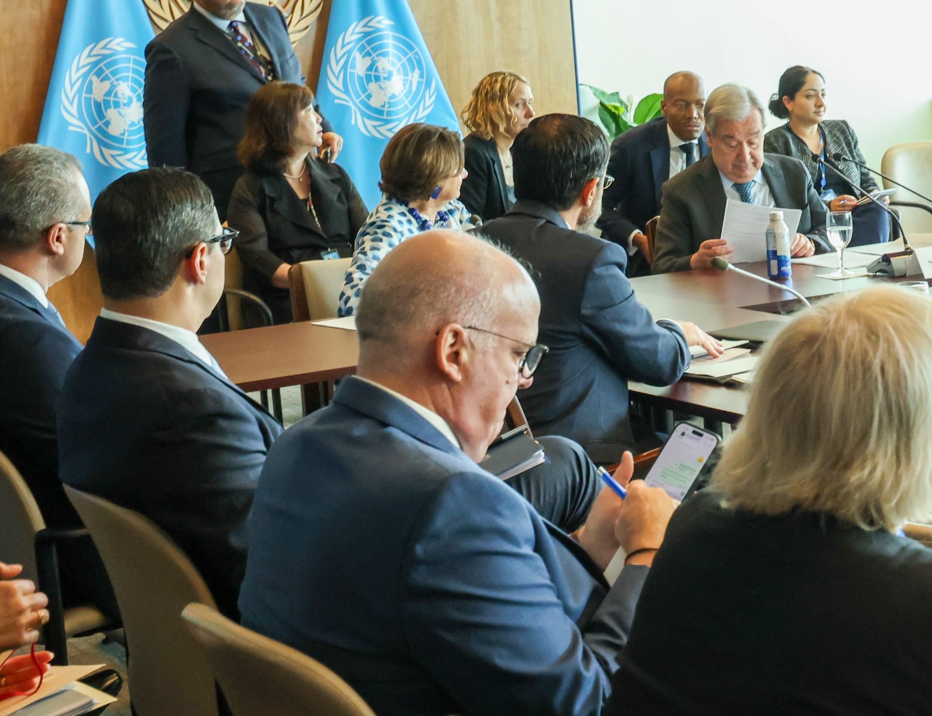 cover Cyprus inches towards new crossing points