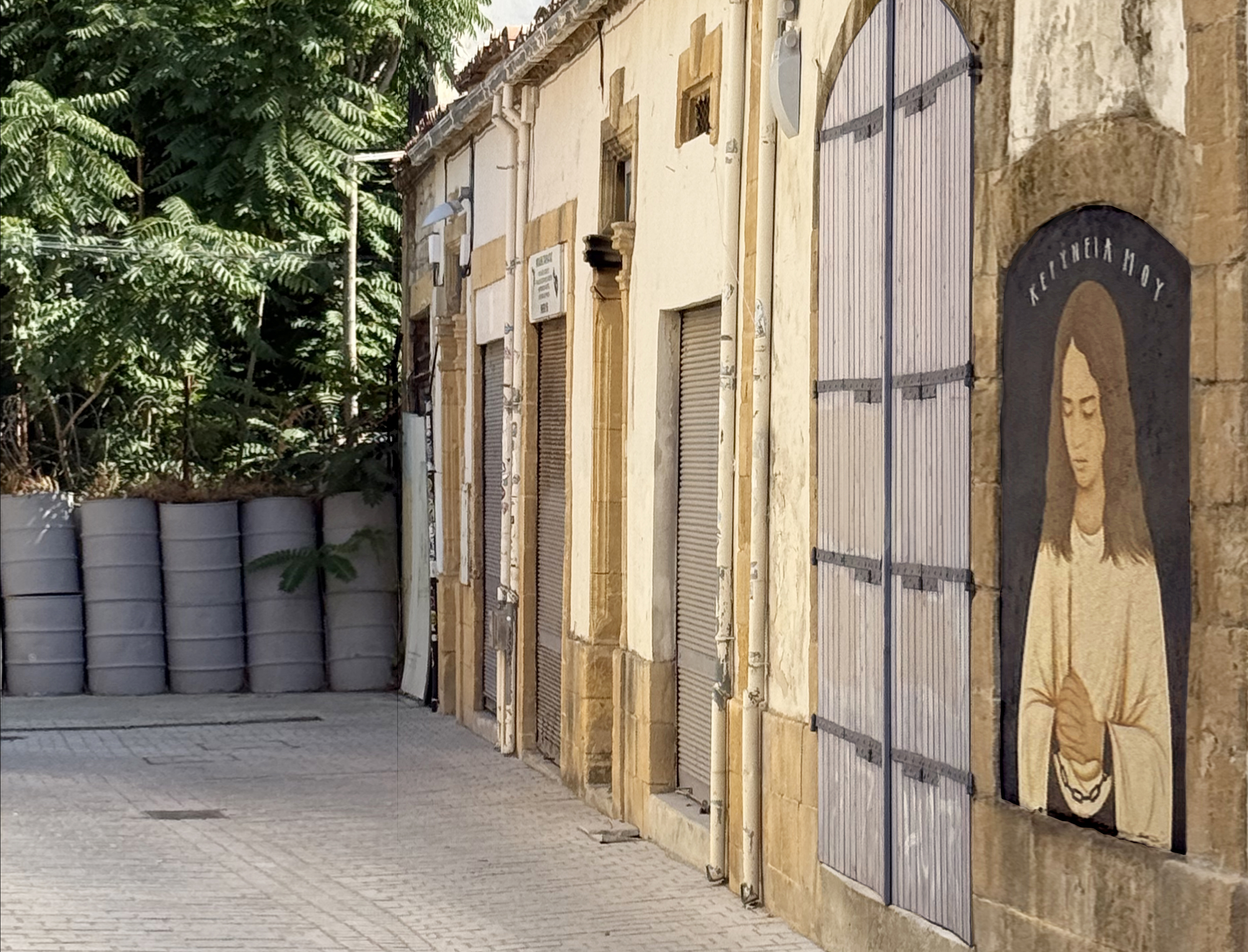 cover ‘There’s nothing more natural than mural painting’
