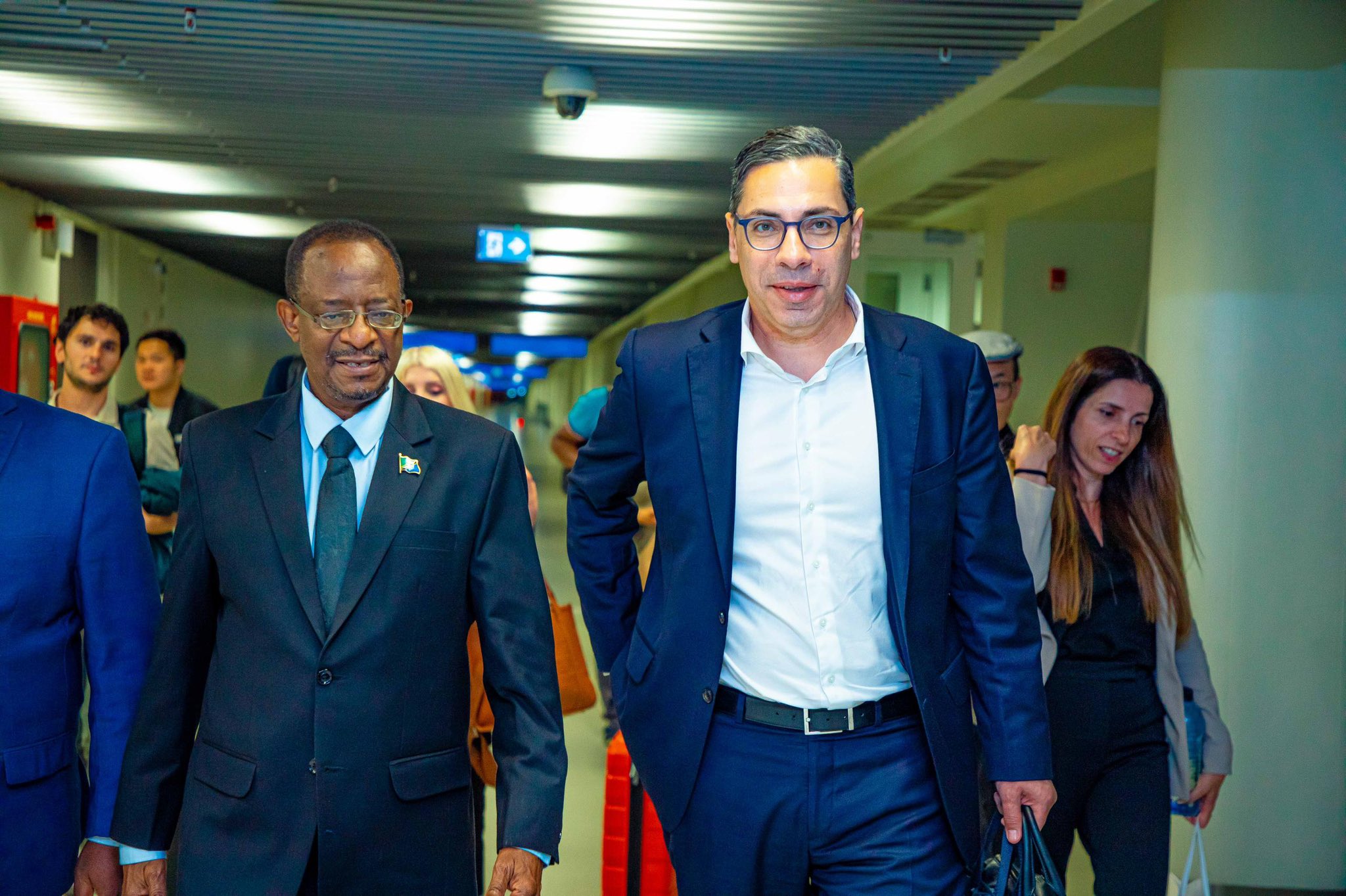 cover Kombos meets Tanzanian foreign minister on EU’s behalf