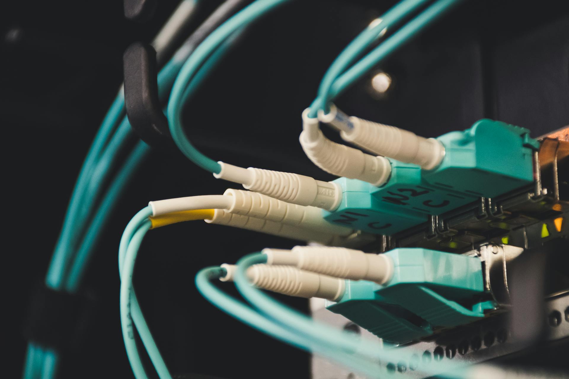 cover 5G and fibre rollouts drive strong MEA telecom market growth