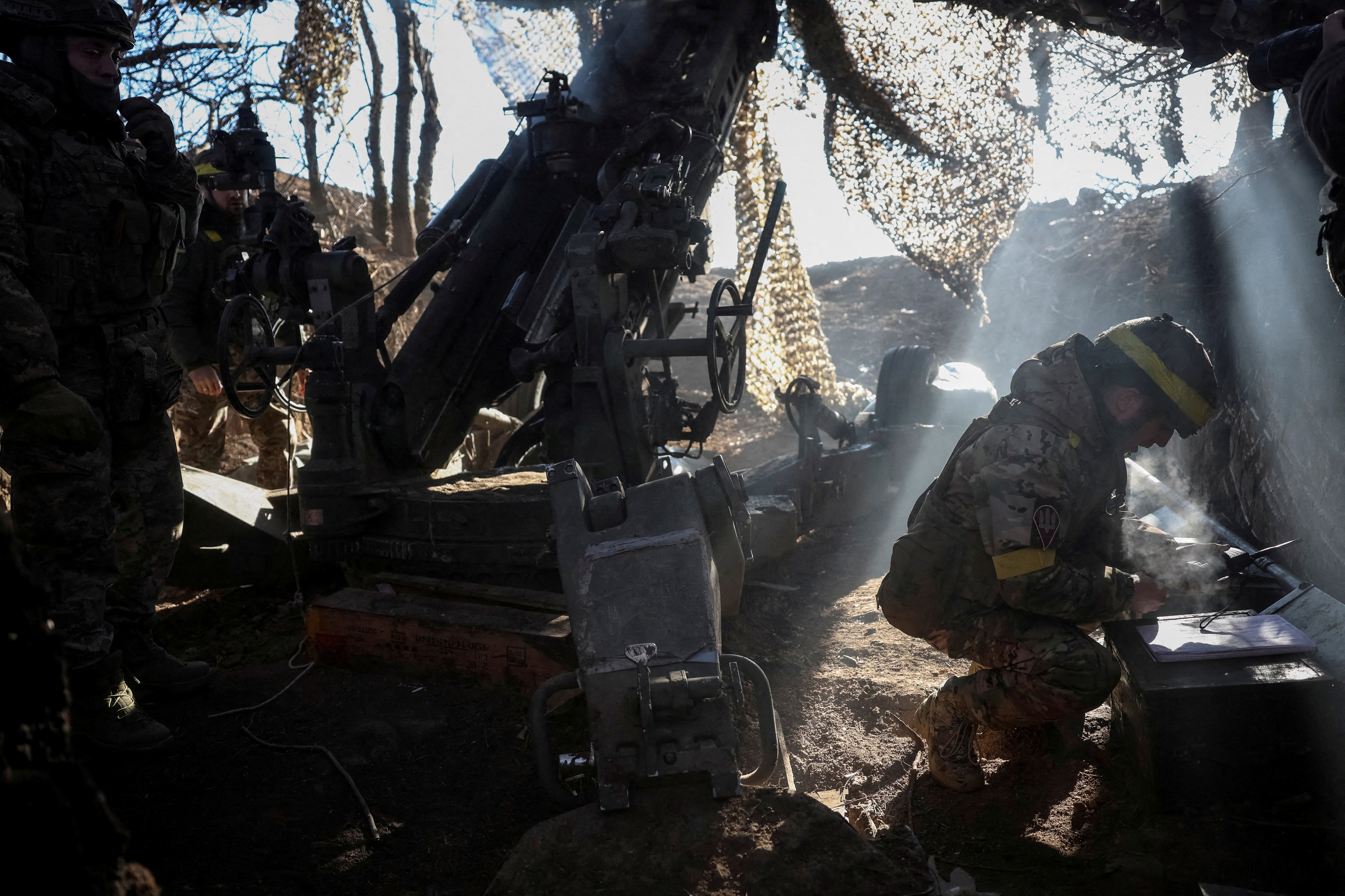 Russia waging chemical war in Ukraine, Dutch intel reveals