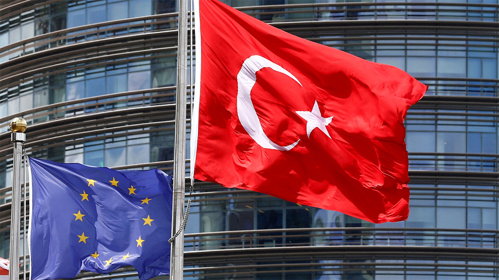 image EU eases Schengen visa rules for Turks; envoy urges further moves