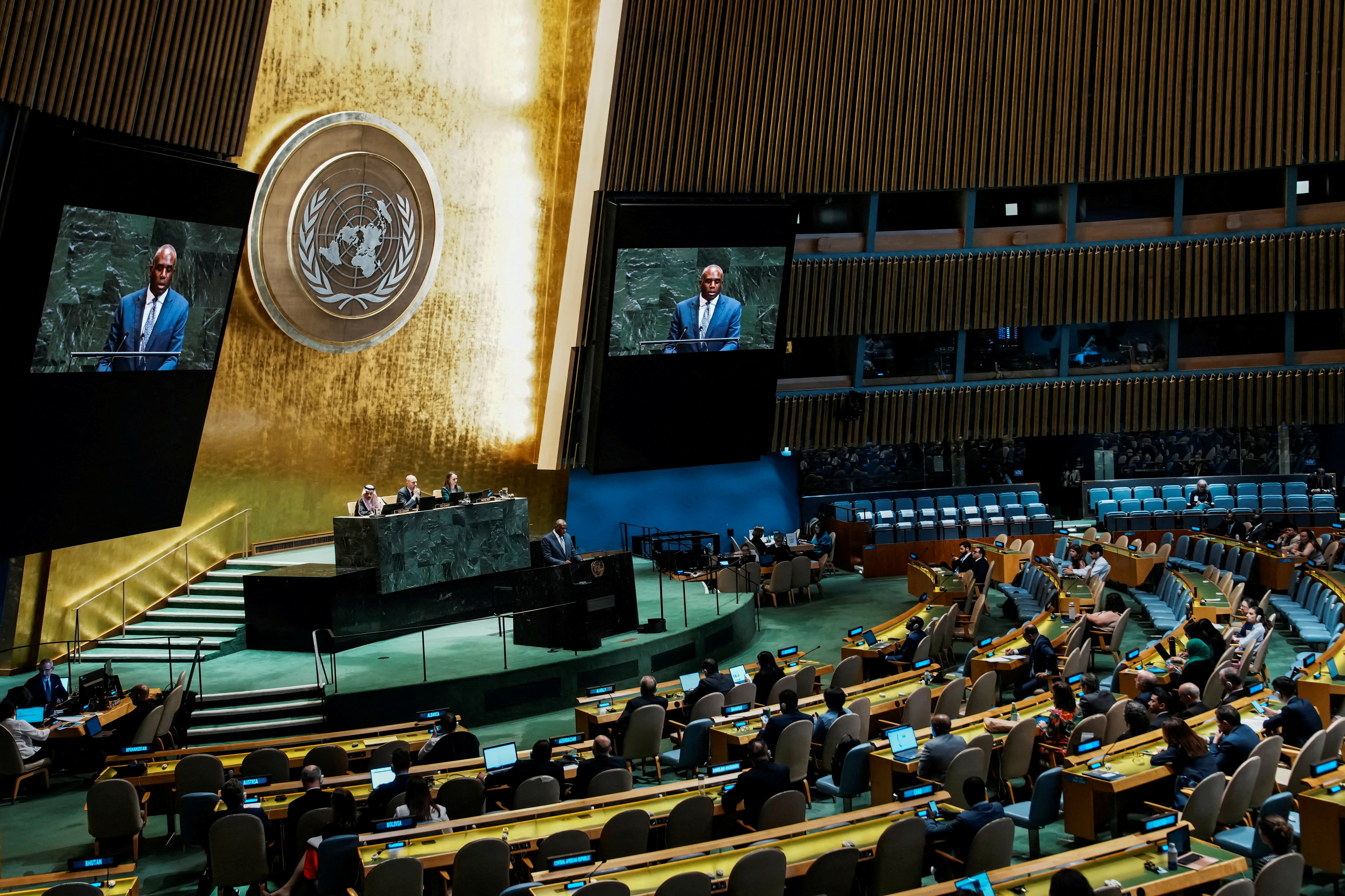cover UN report finds United Nations reports are not widely read 