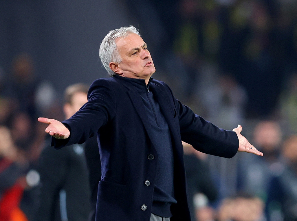 Fenerbahce part ways with Mourinho