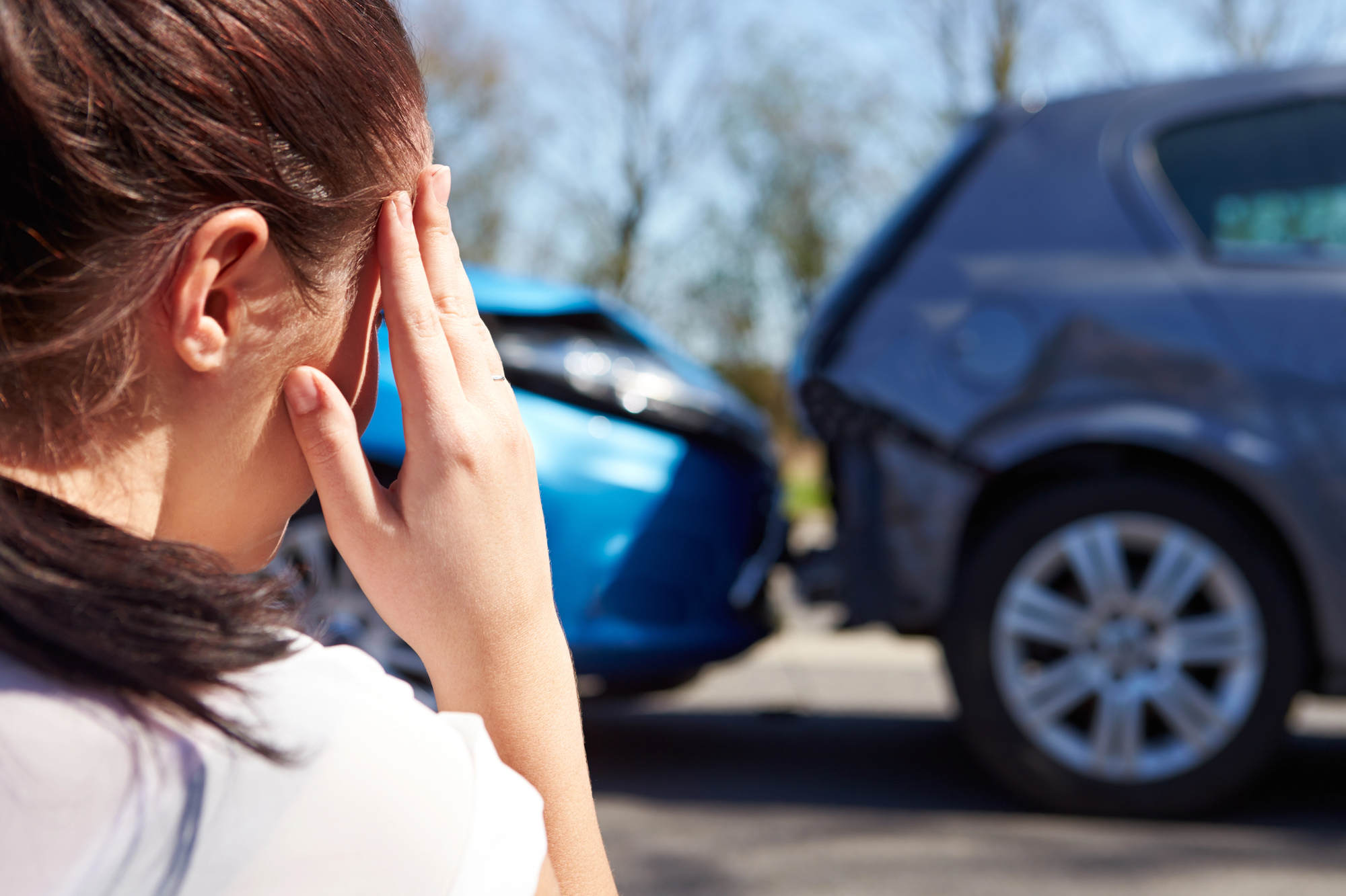 cover When is it time to hire a lawyer after a distracted driving accident in California?