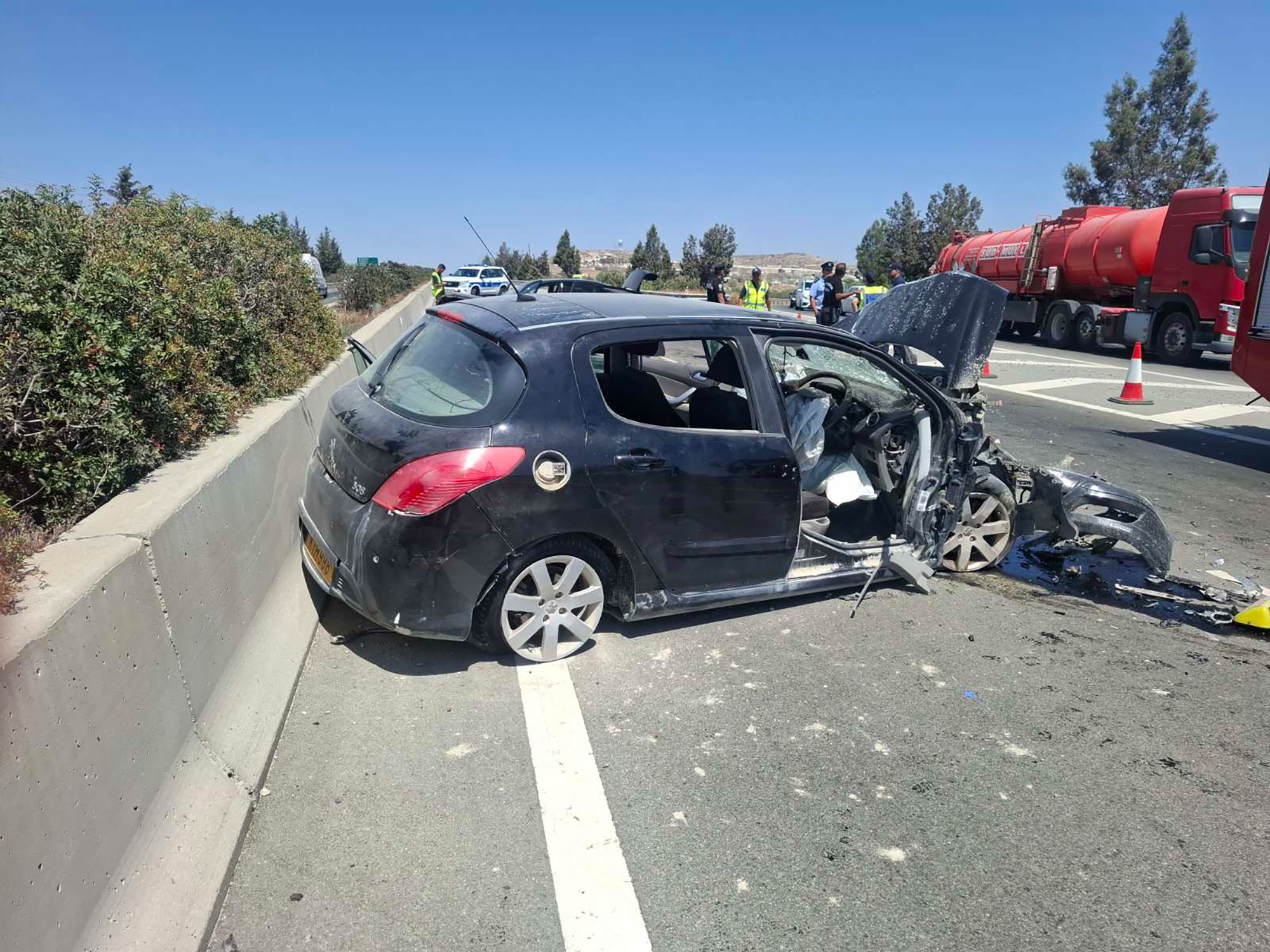 cover Fatal accident temporarily closes road to Larnaca airport