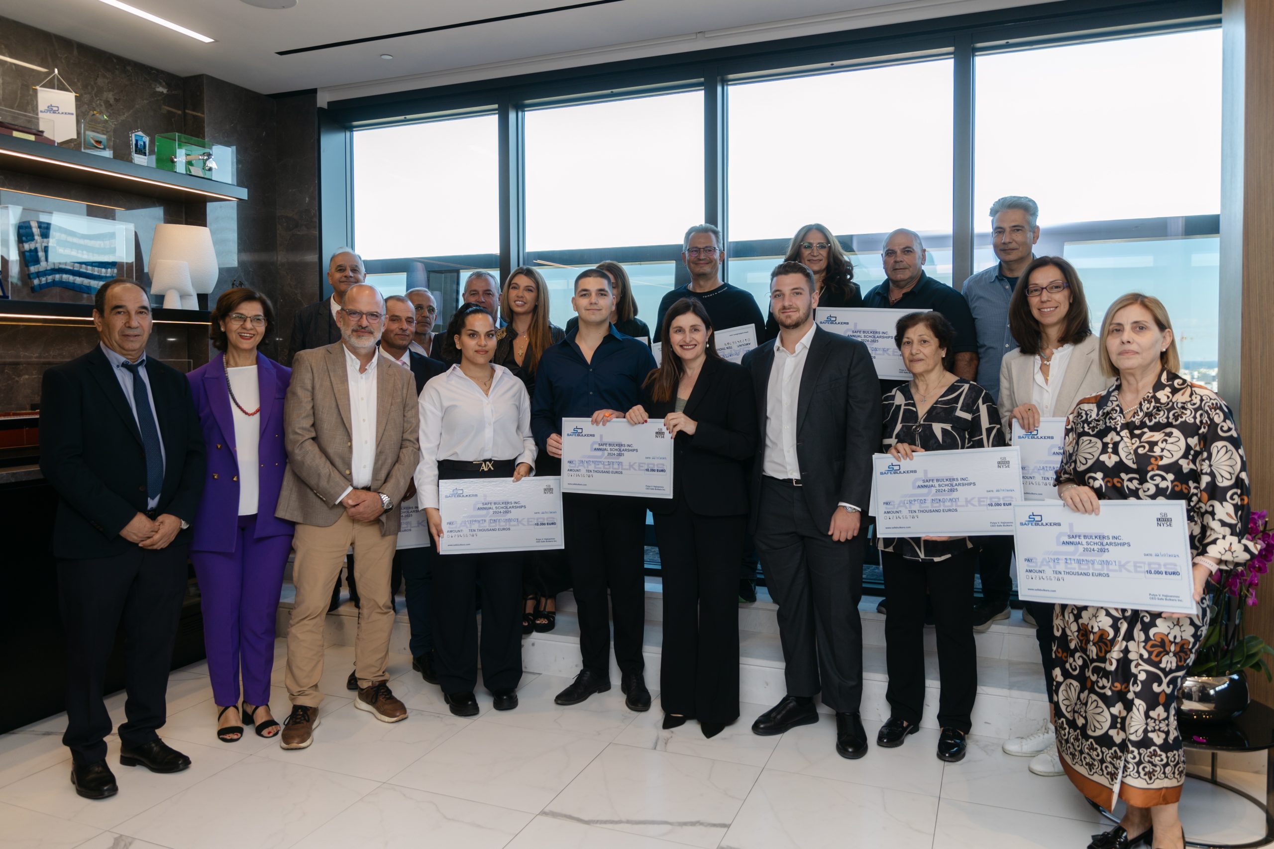Safe Bulkers offers €10,000 scholarships to Cypriot, Greek students