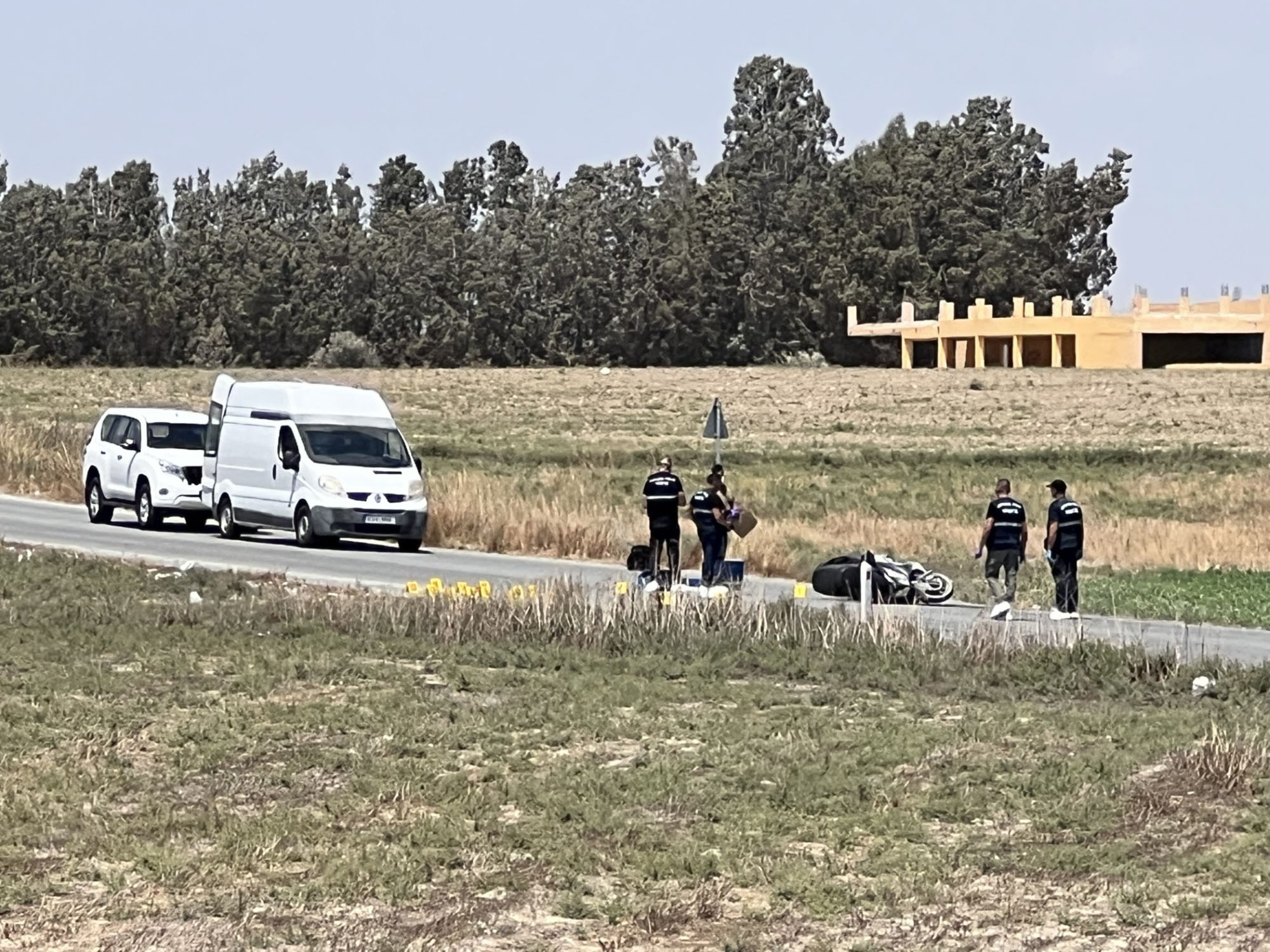 Police search for gunman who fled on foot in Larnaca
