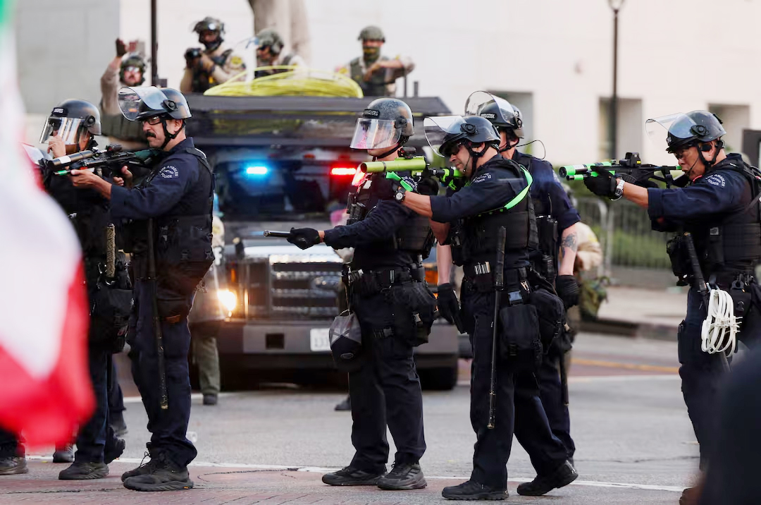 US appeals court keeps ban on LA federal immigration arrests