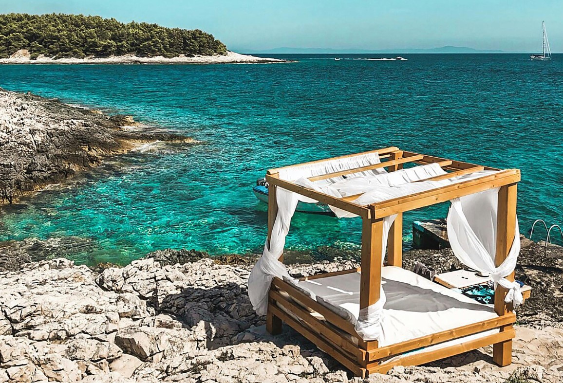 Parliament extends deadline for unlicensed hotels with special permit scheme