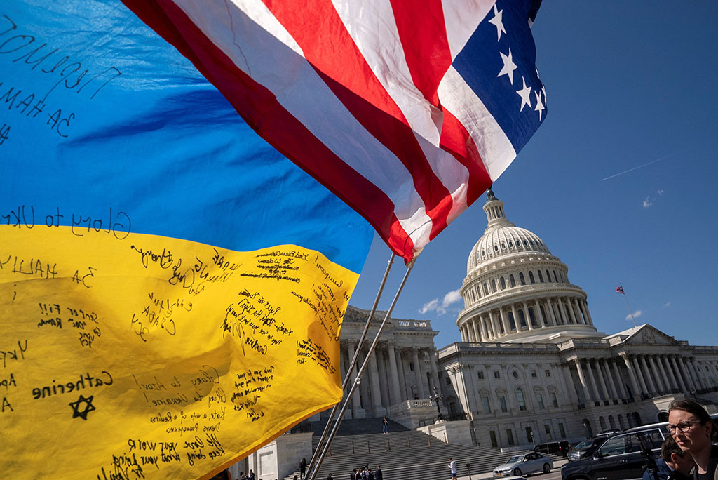 cover US Senate committee backs more Ukraine funding