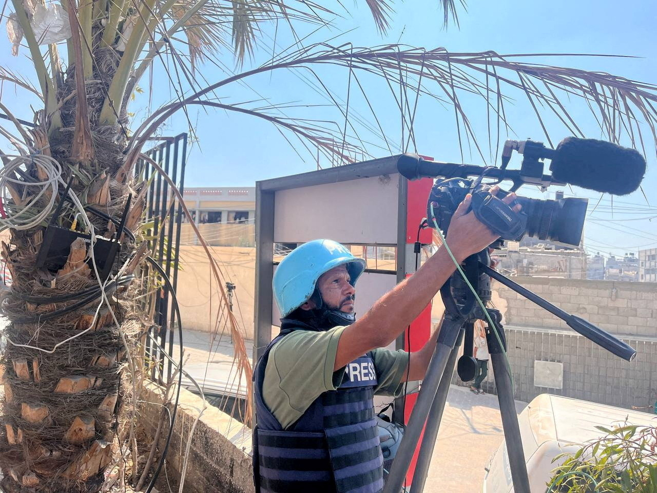 cover Foreign ministry condemns killing of journalists in Gaza