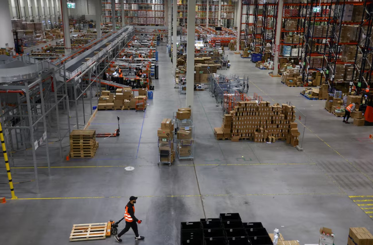 cover Manufacturers embrace AI to run “just in time” despite Trump tariffs