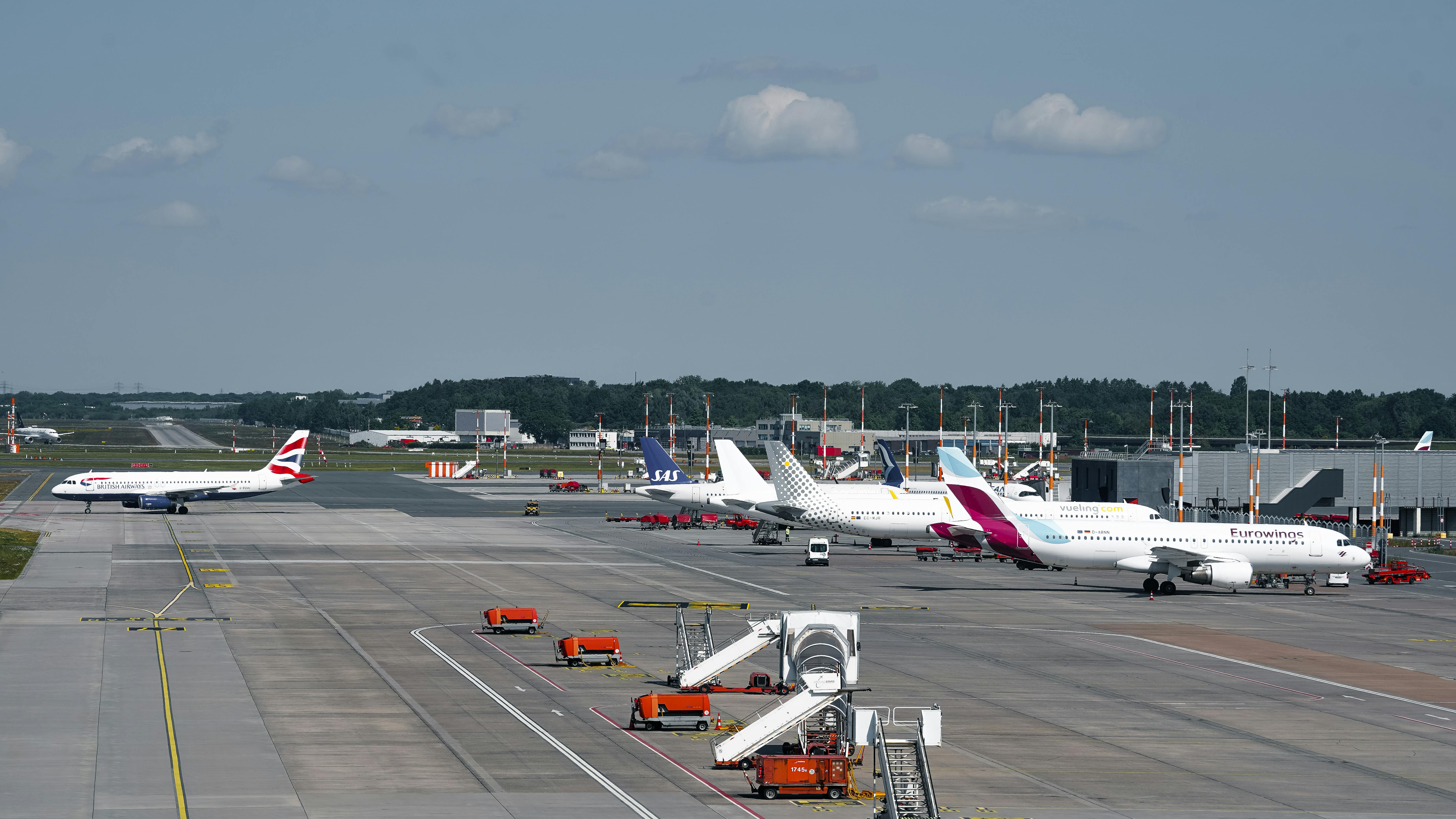 cover IATA unveils world air transport statistics