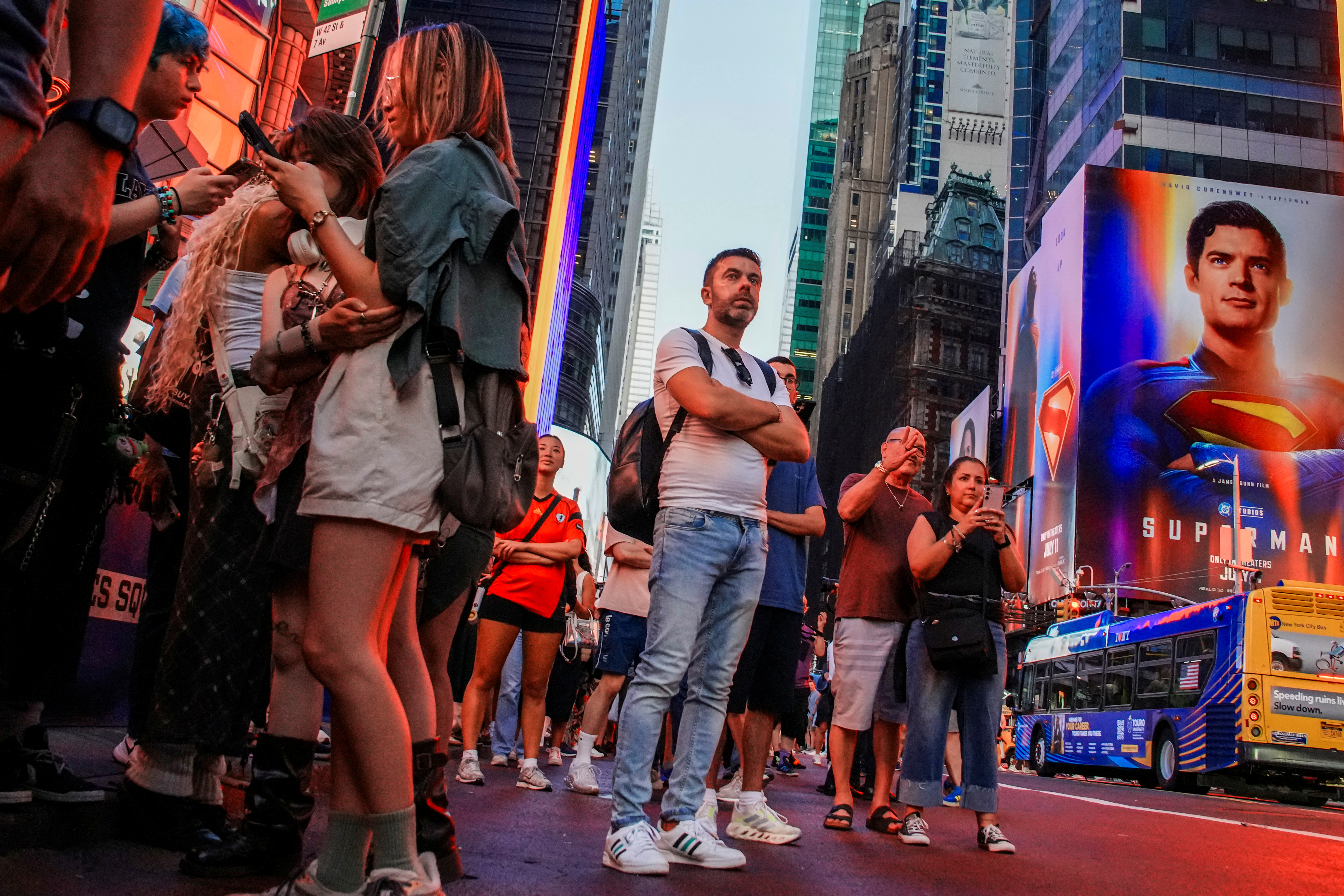 Three wounded in shooting in New York’s Times Square