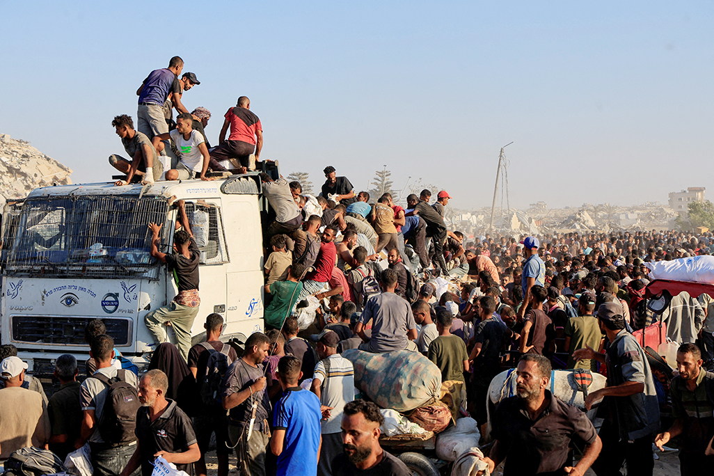 image Israel considers full Gaza takeover as more die of hunger