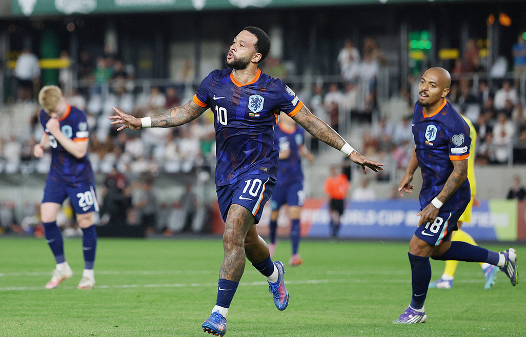 cover Depay proud of breaking Dutch record