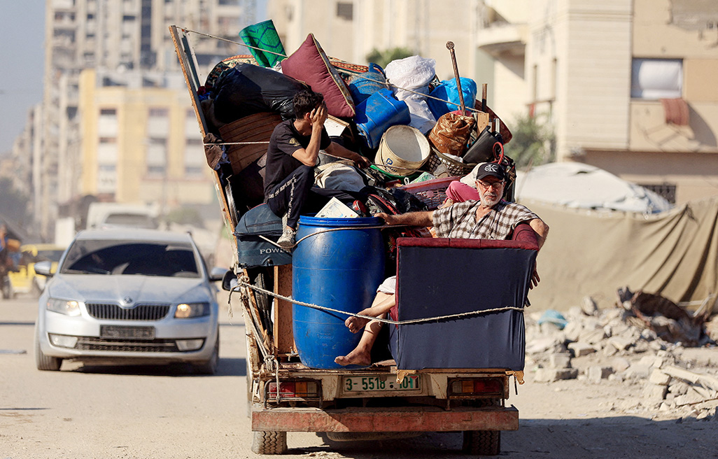 cover Palestinians face new dilemma as Israeli forces advance